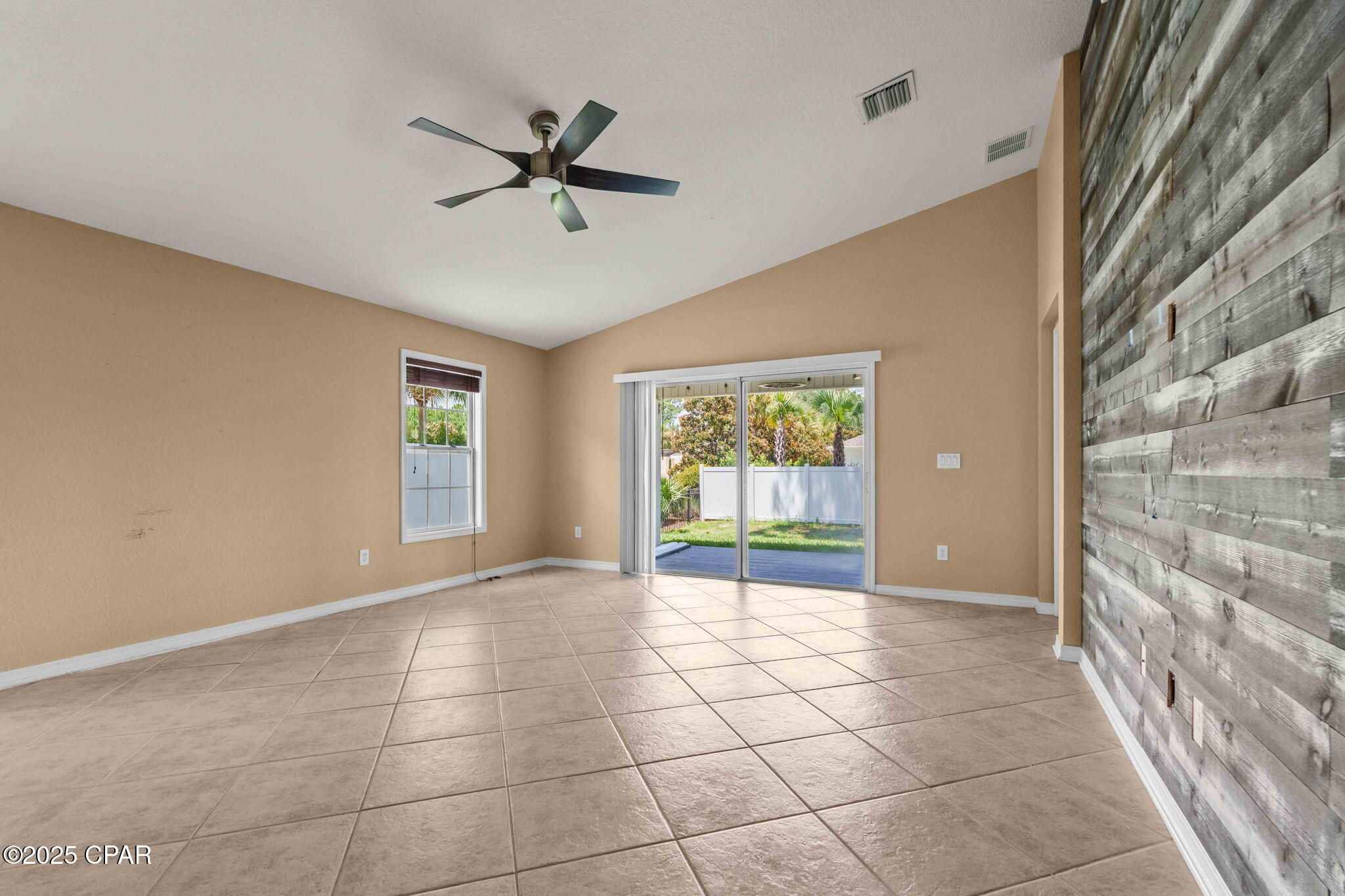 Image 13 For 214 Windsor Way