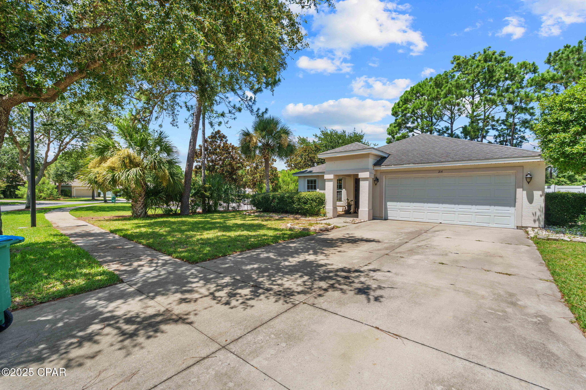 Image 3 For 214 Windsor Way
