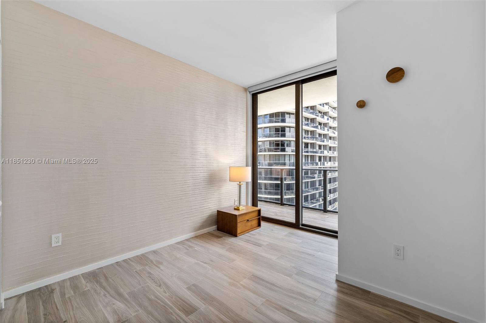 801 S Miami Ave #3301, Miami FL 33130