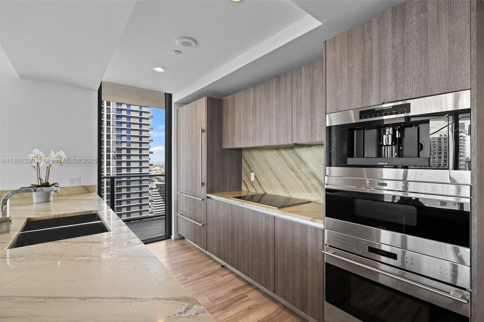 801 S Miami Ave #3301, Miami FL 33130