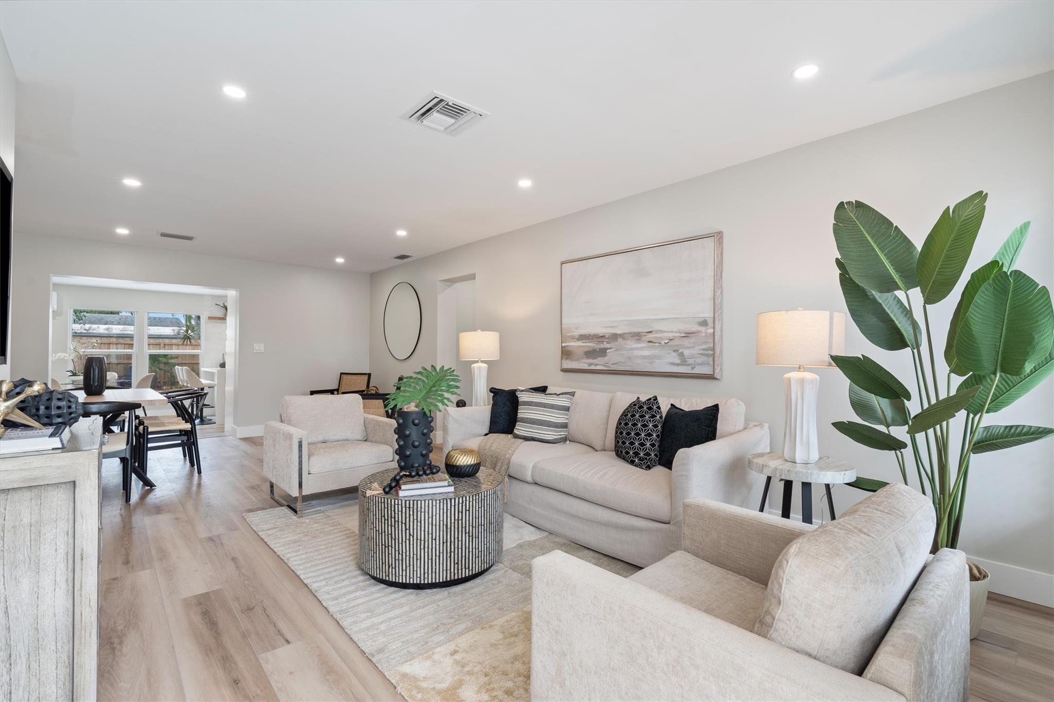 Image to showcase the property located at 9361 Bellewood St