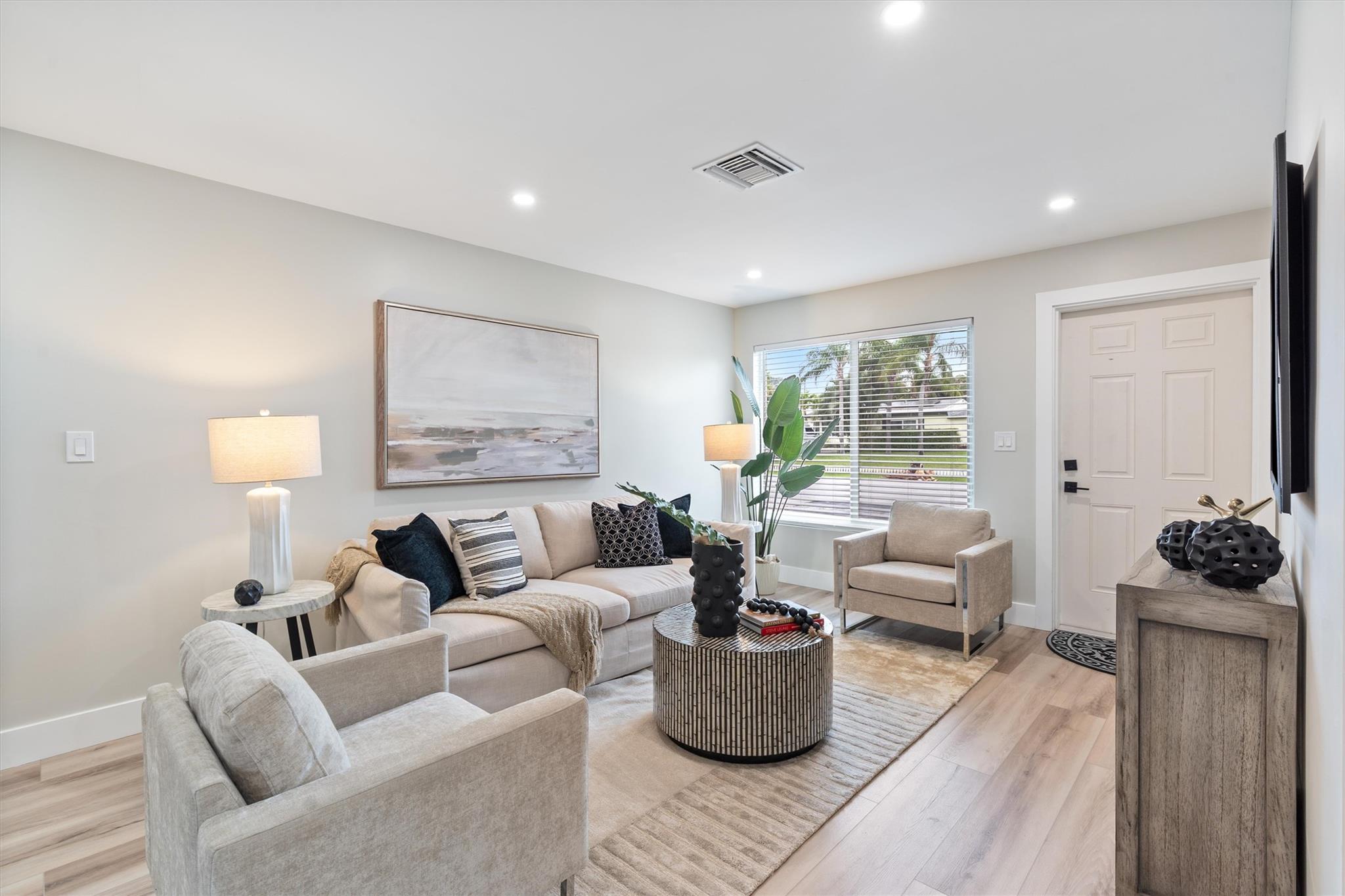 Image to showcase the property located at 9361 Bellewood St