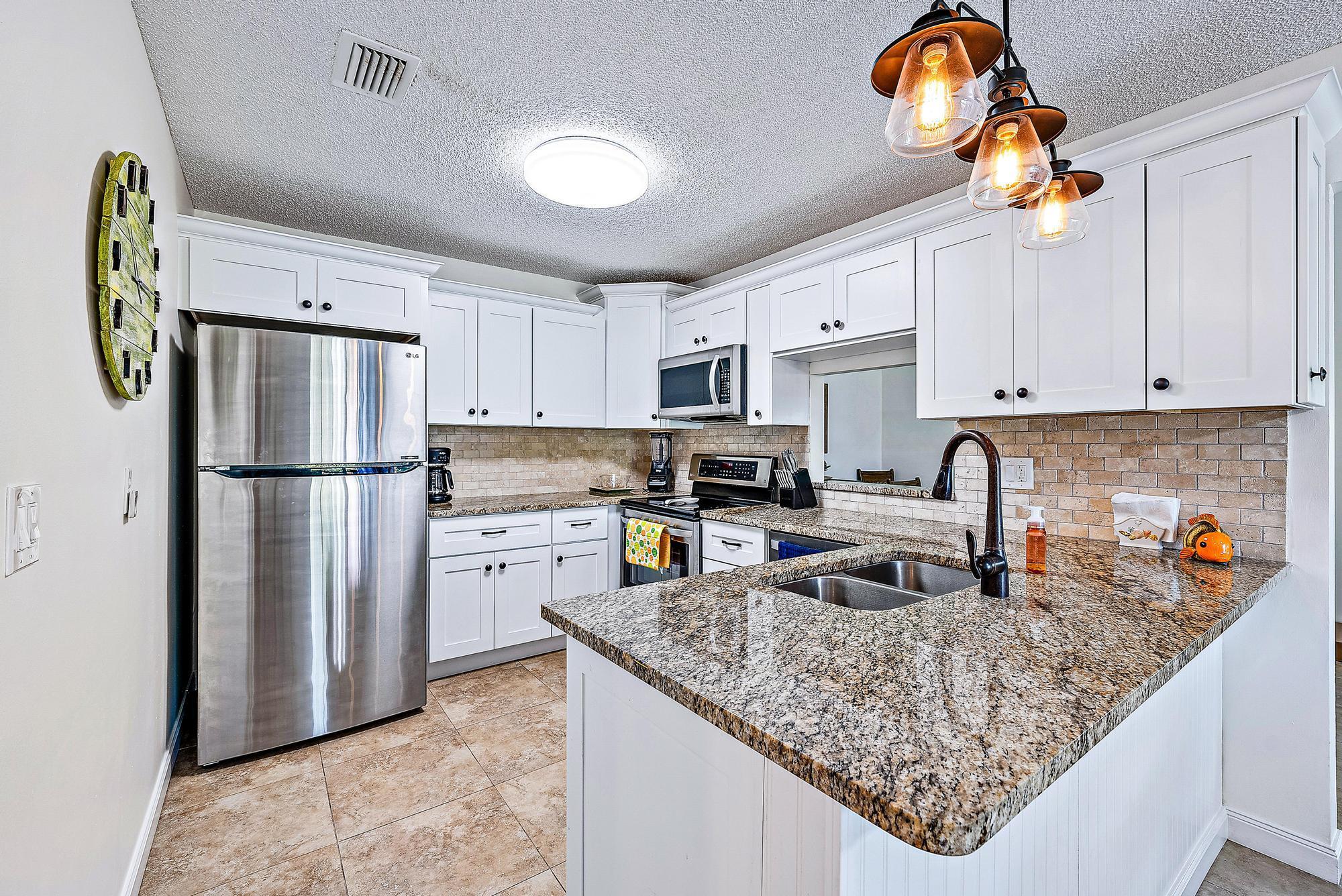 Image to showcase the property located at 1528 Ocean Dunes Circle