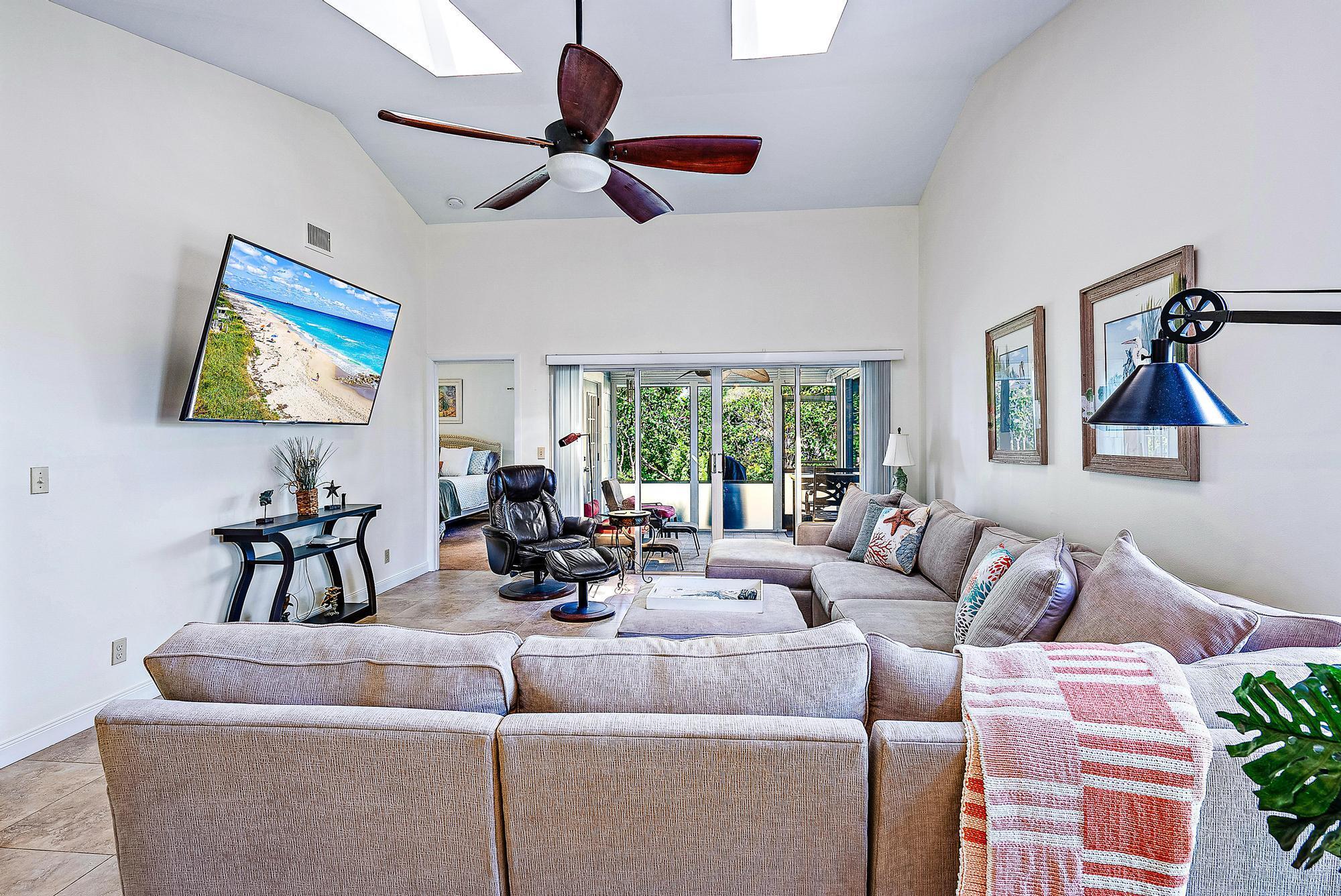 Image to showcase the property located at 1528 Ocean Dunes Circle
