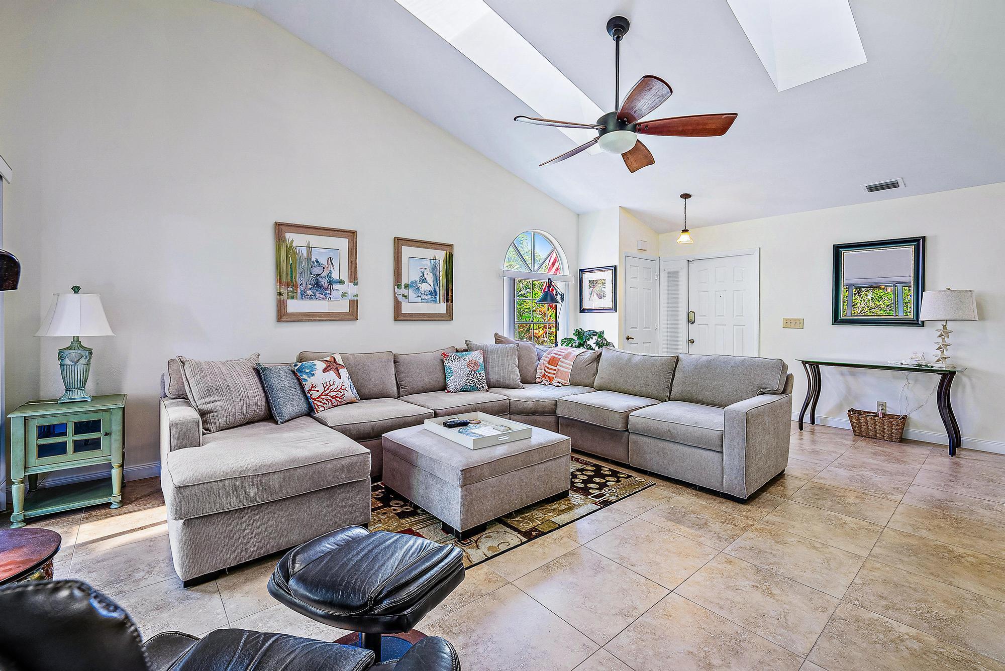 Image to showcase the property located at 1528 Ocean Dunes Circle