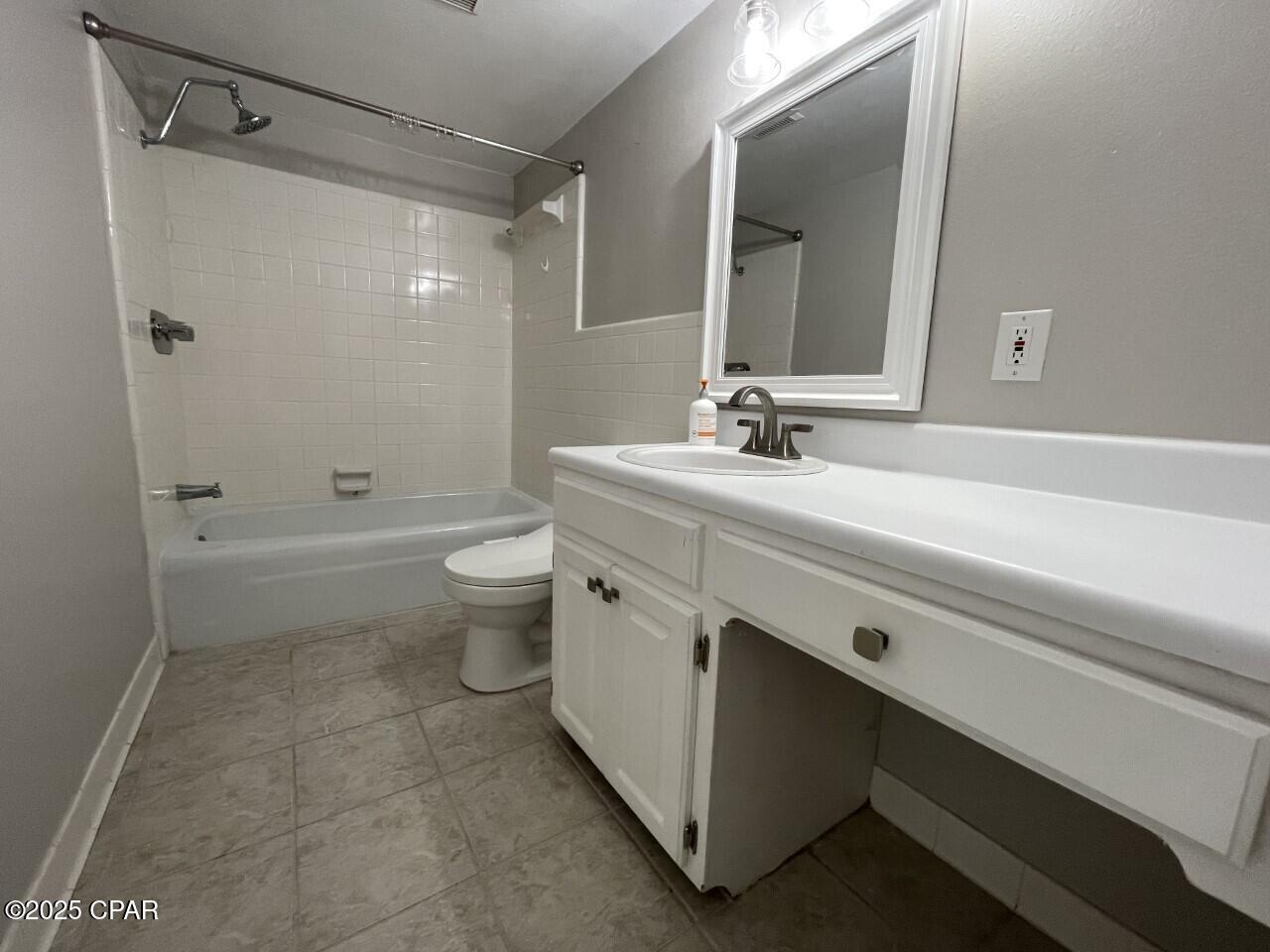 Image 14 For 2100 Beach Drive M102