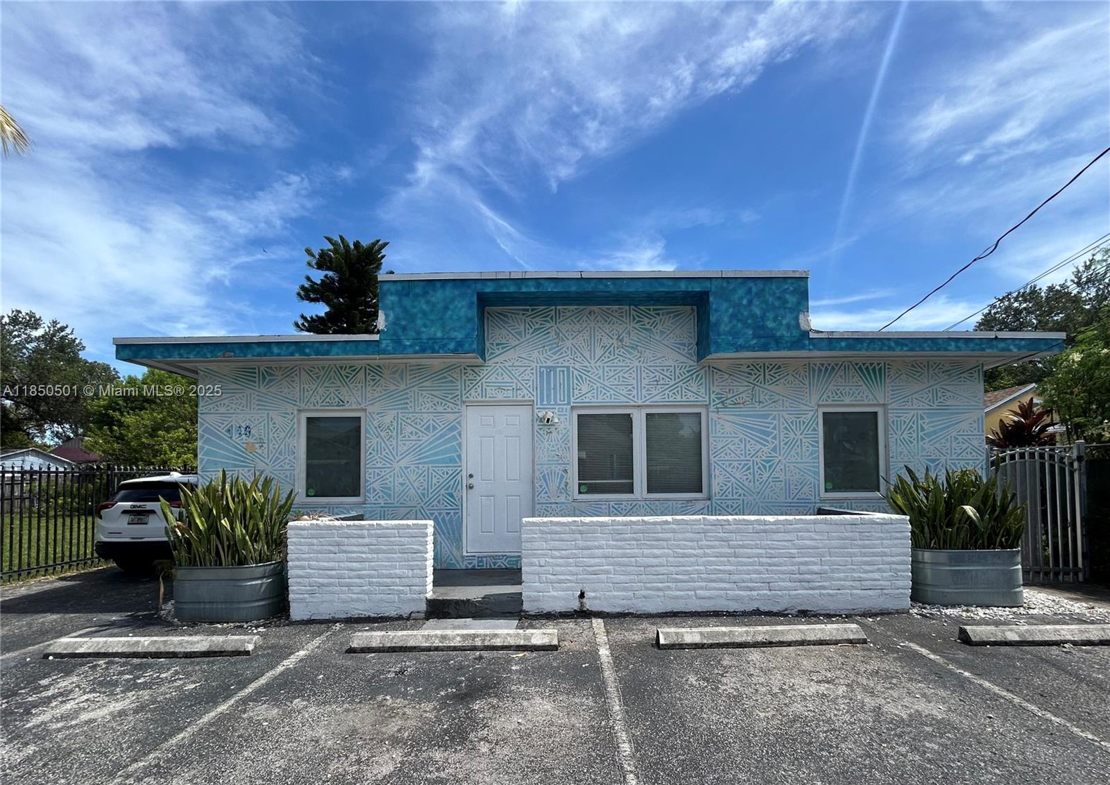 Property photo # 0