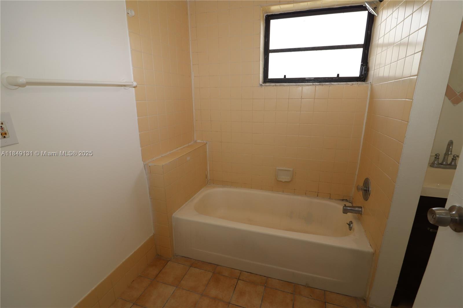 Property photo # 7