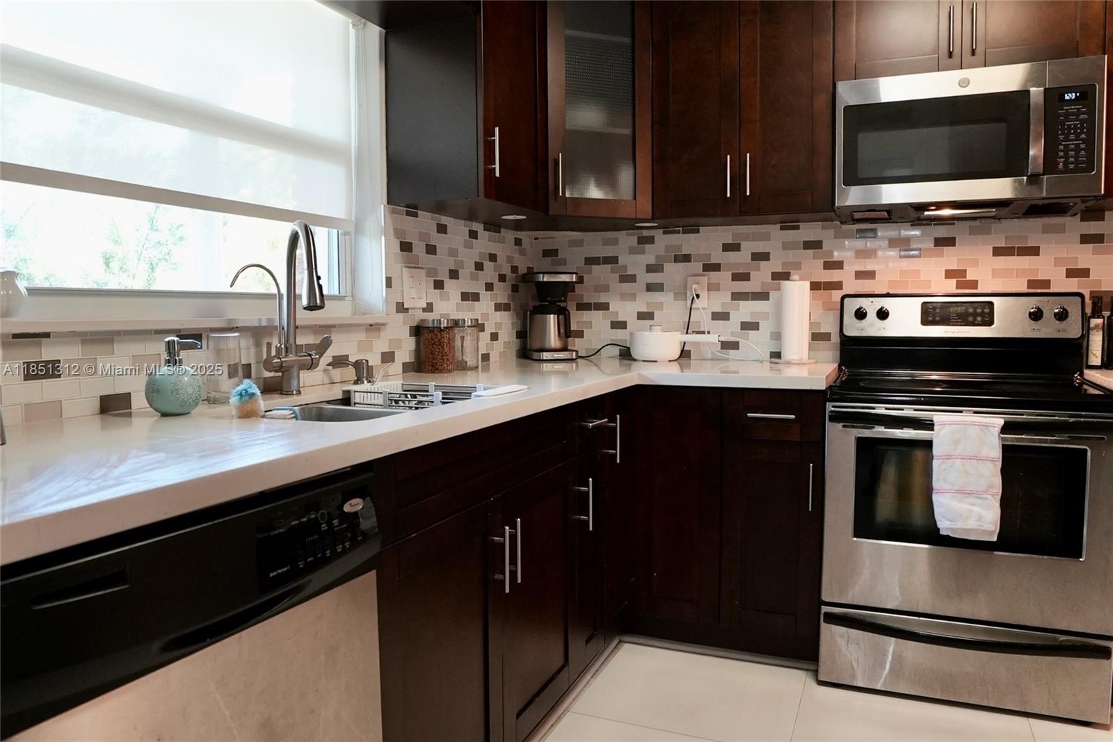 Property photo # 6