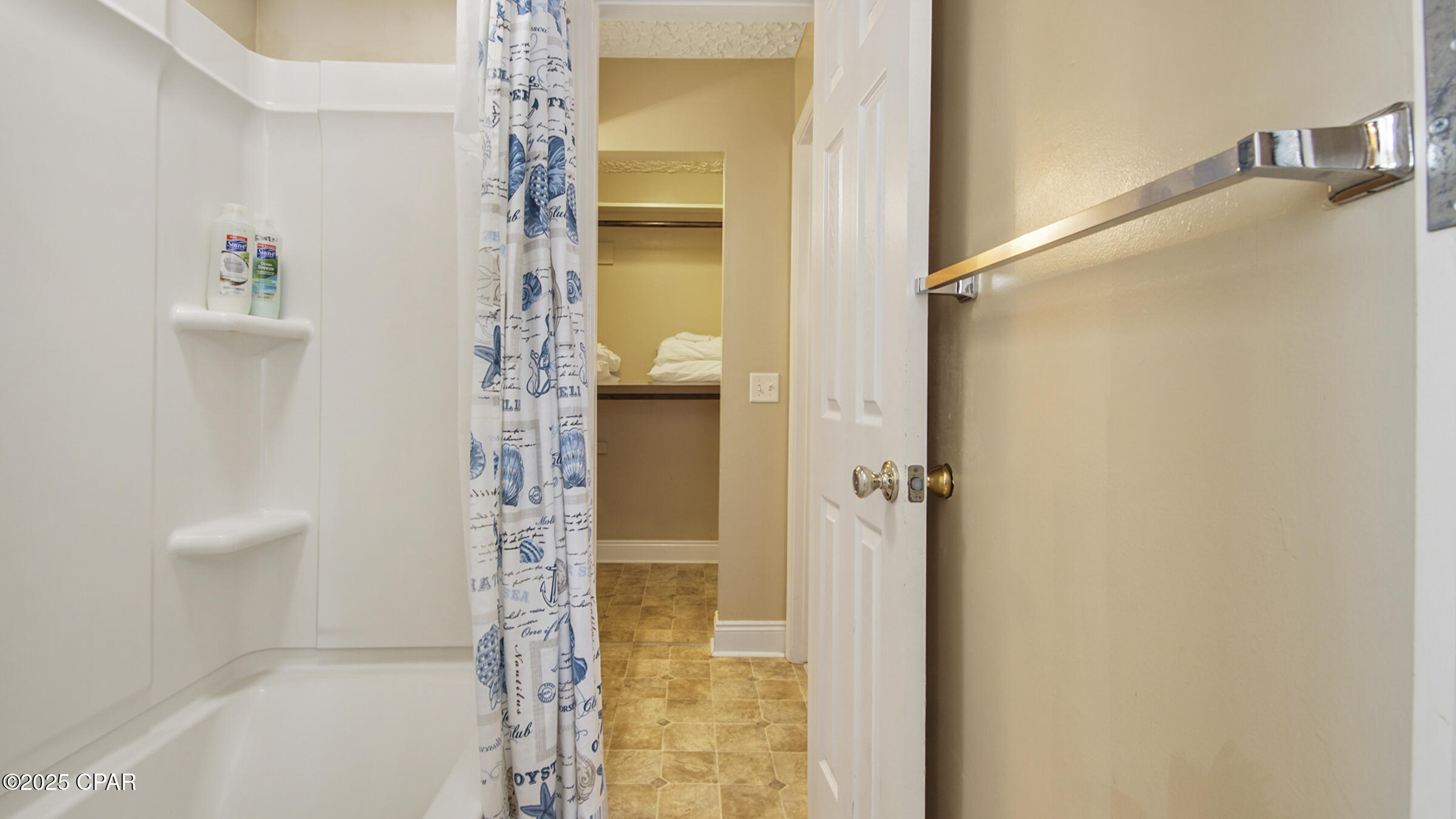 Image 25 For 3903 Raven Street # A-c