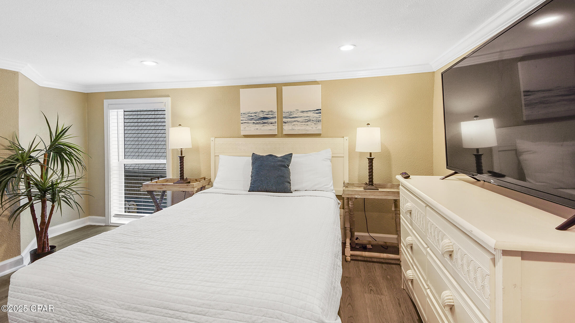 Image 41 For 3903 Raven Street # A-c