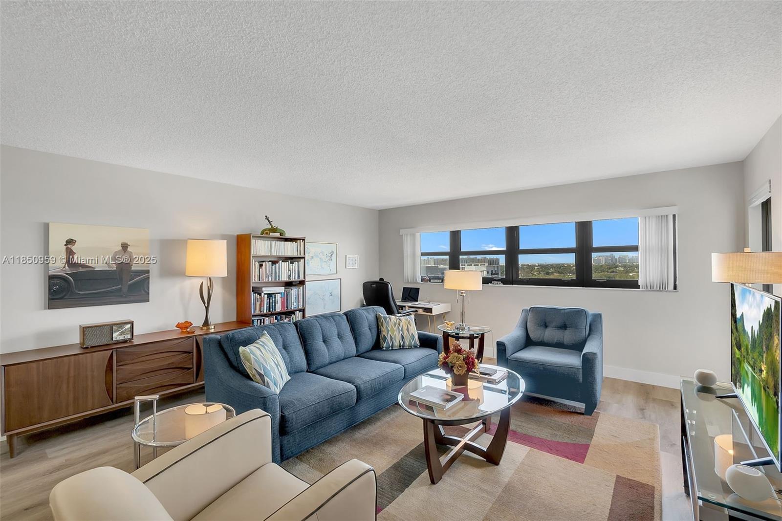 Property photo # 6