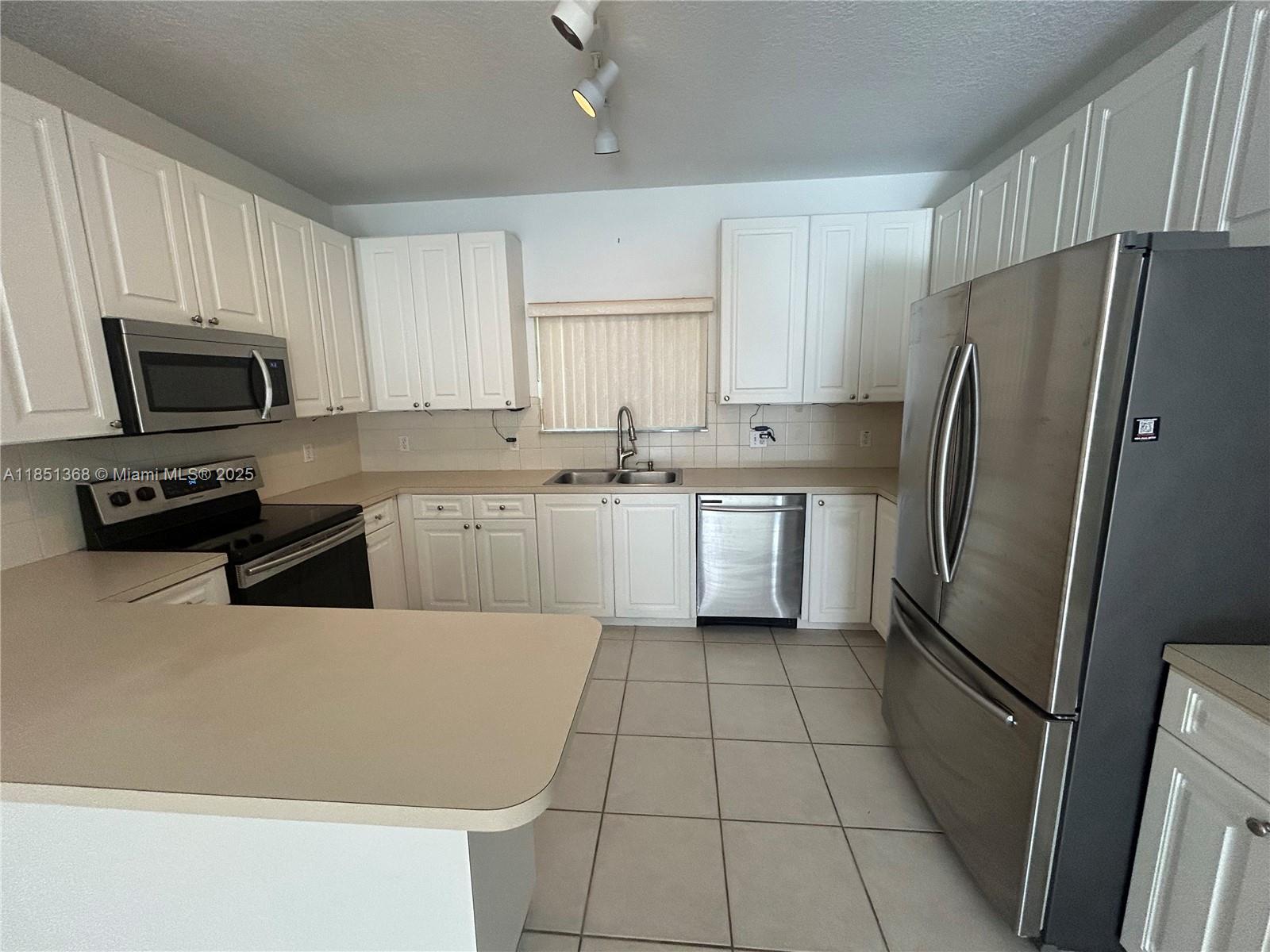 Property photo # 8