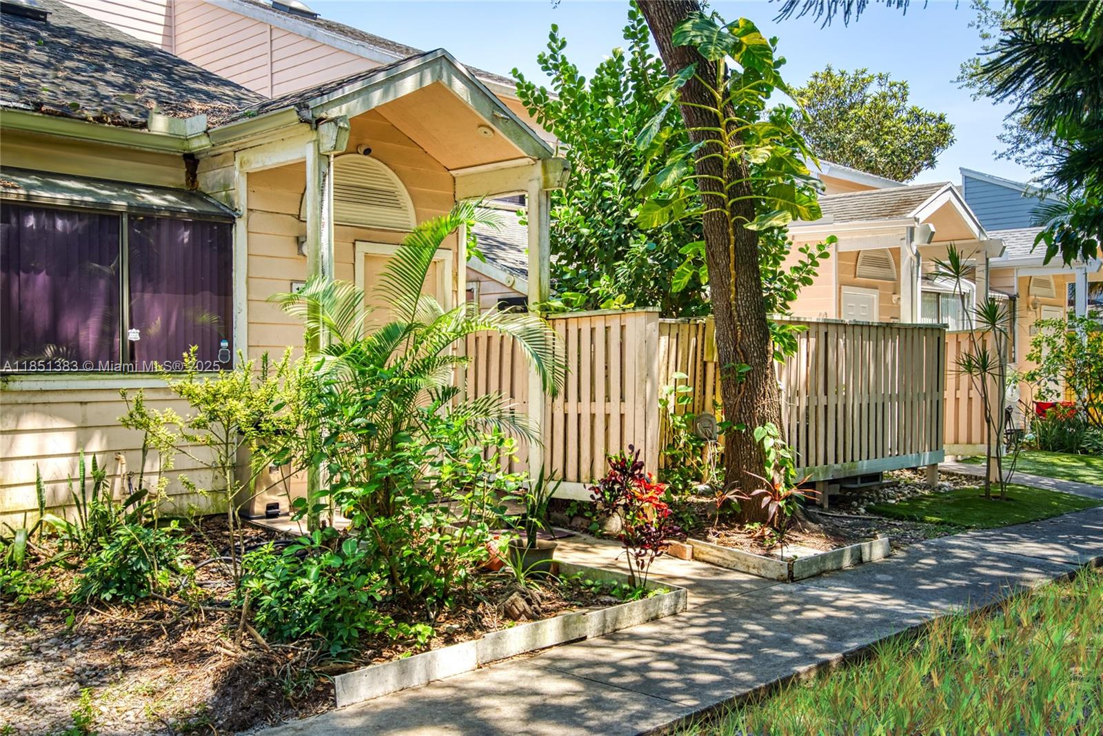 Property photo # 0