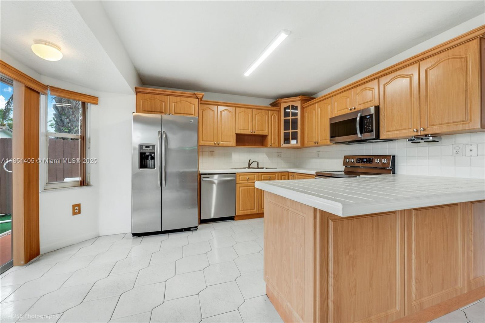 Property photo # 4
