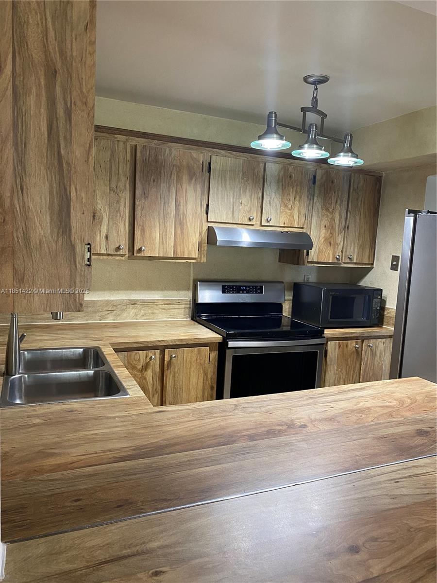 Property photo # 8