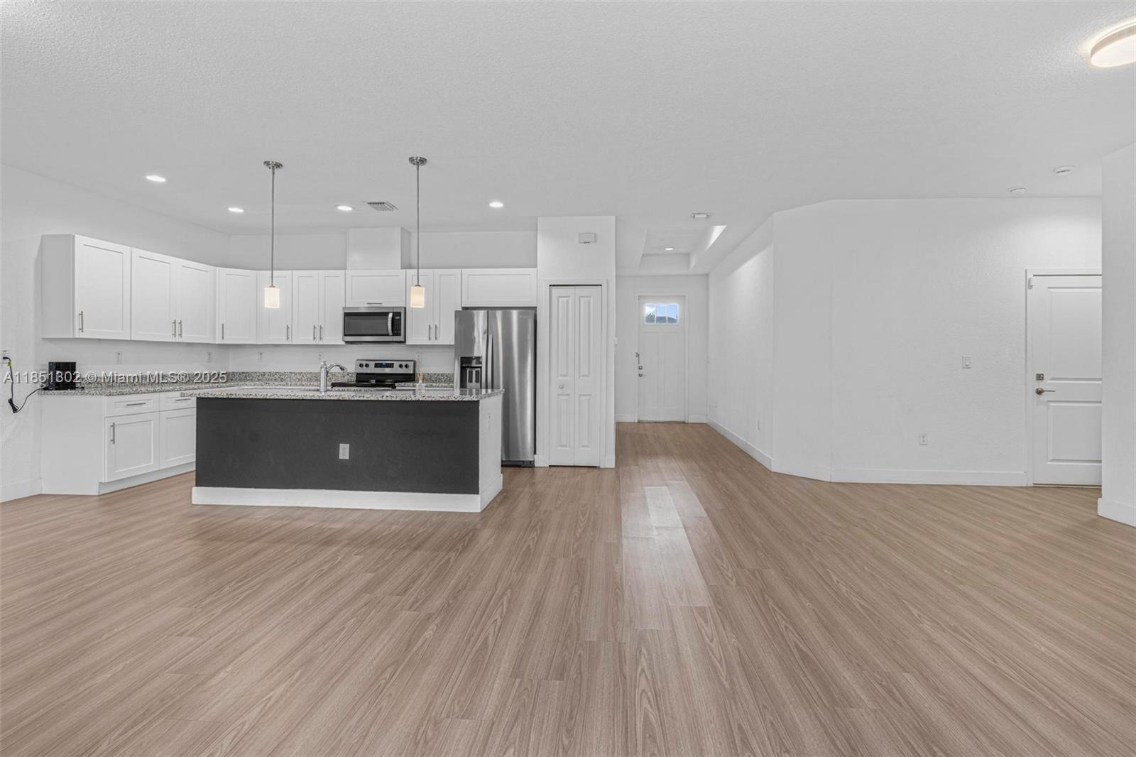 Property photo # 6