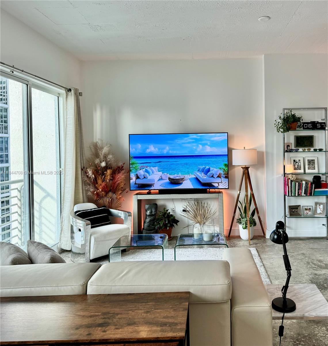 Property photo # 6