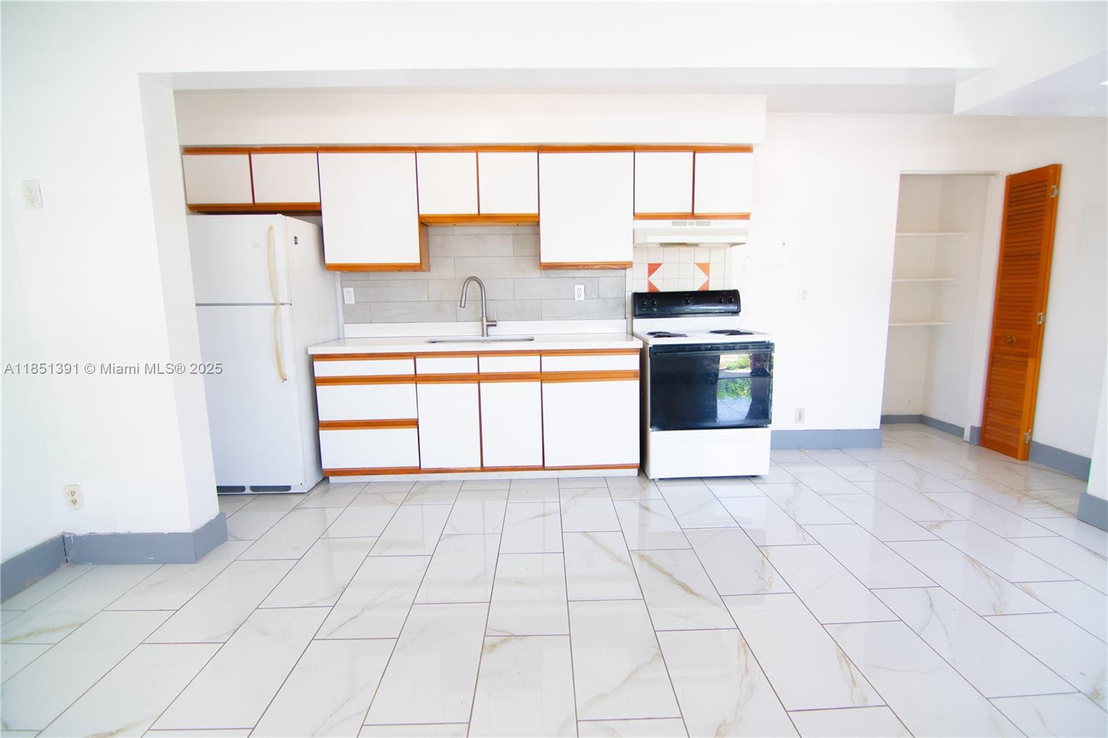 Property photo # 4