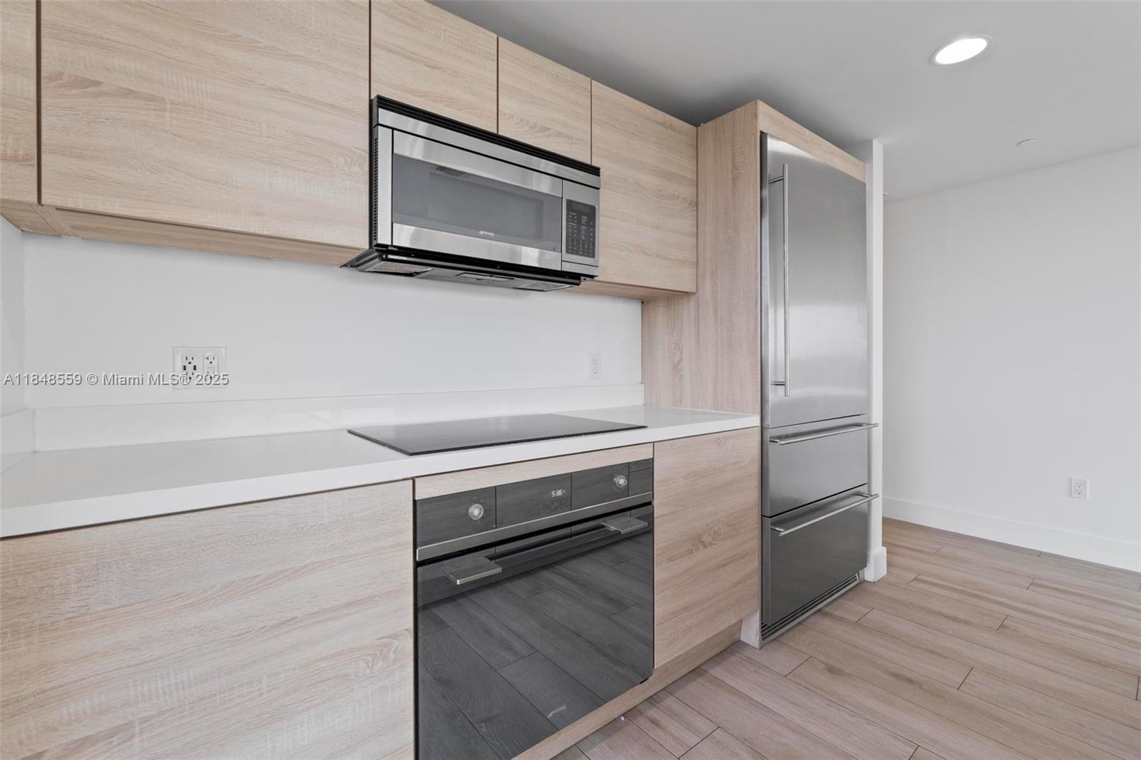 Property photo # 8