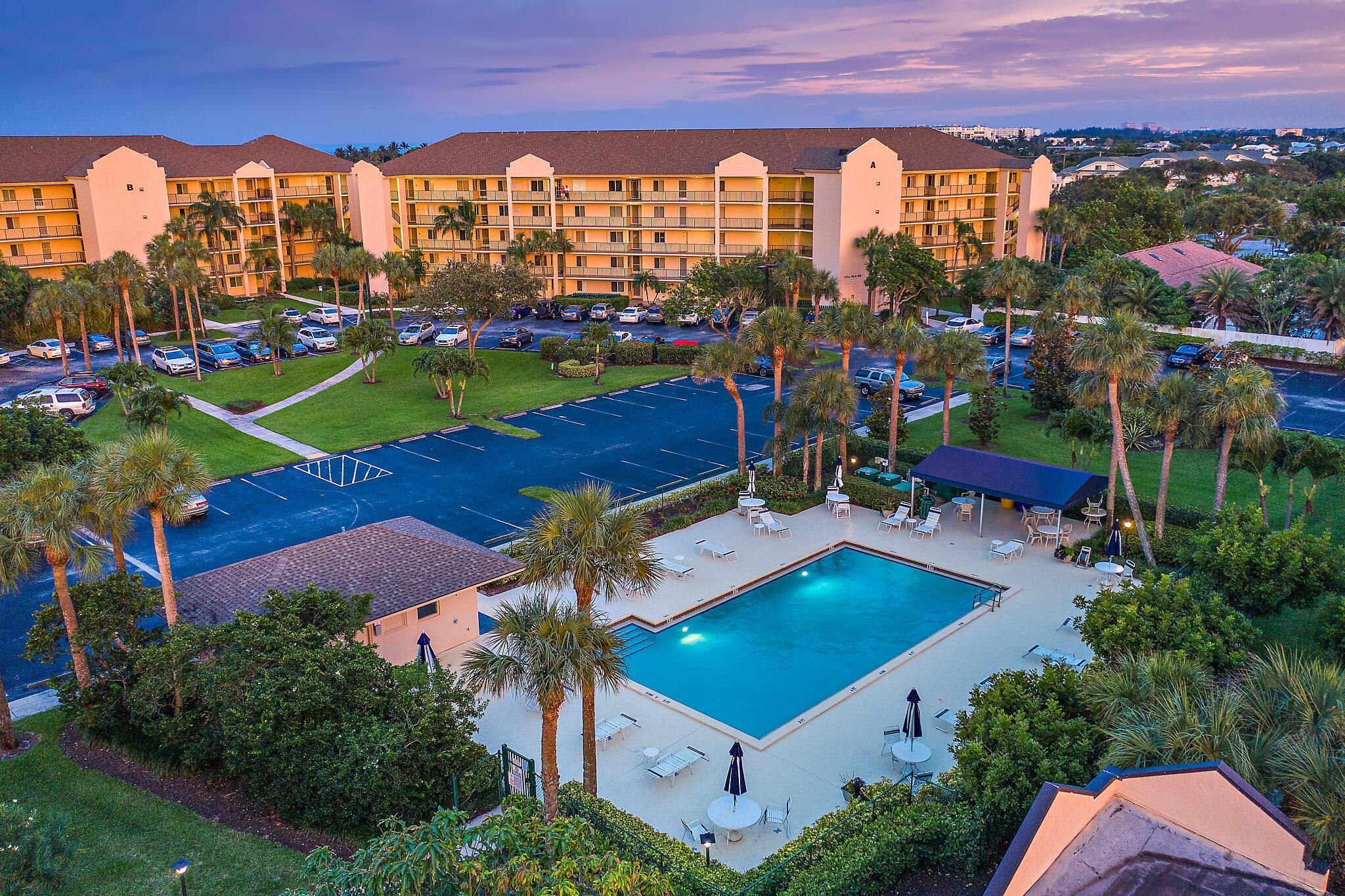 Image to showcase the property located at 275 Palm Avenue C402