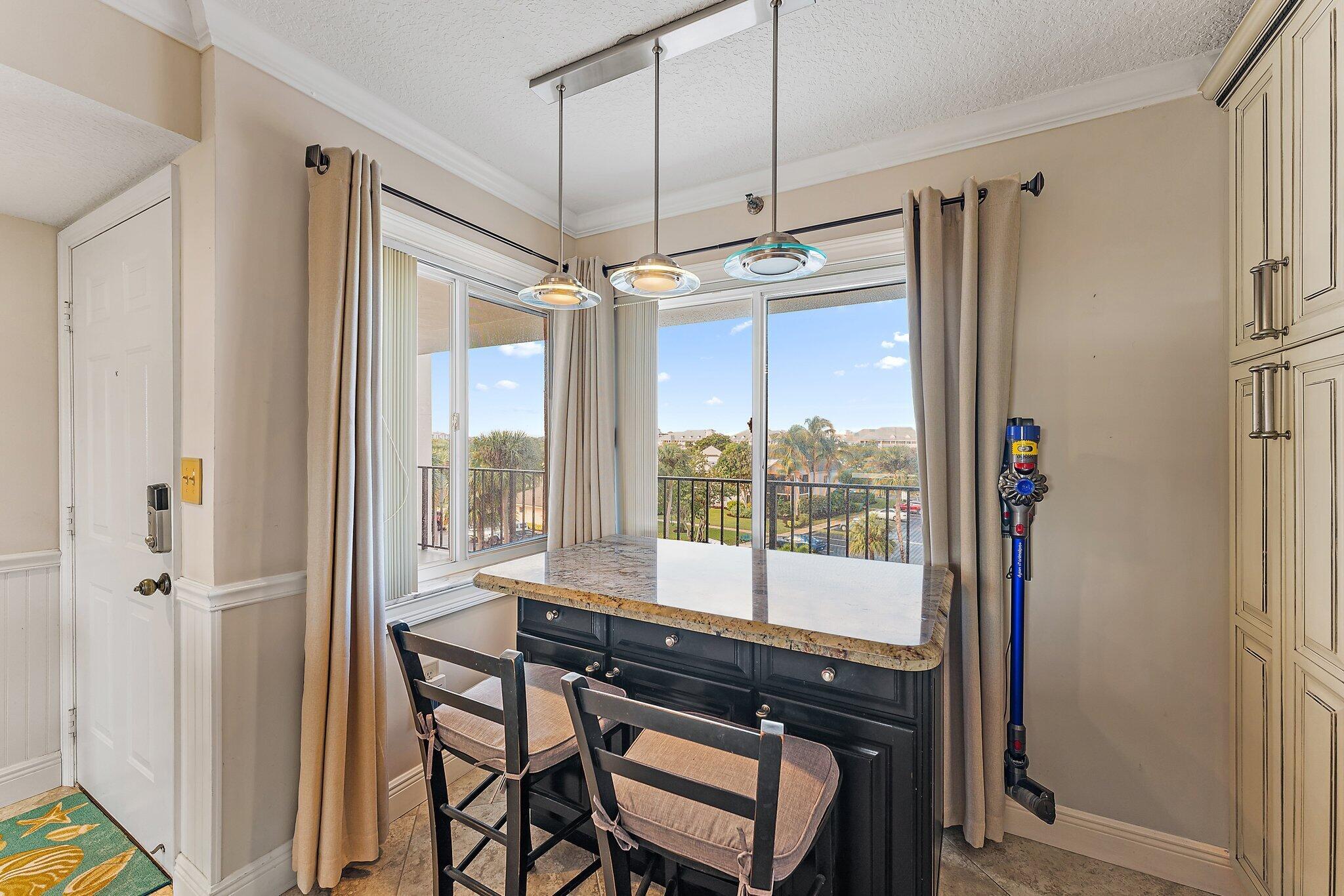 Image to showcase the property located at 275 Palm Avenue C402