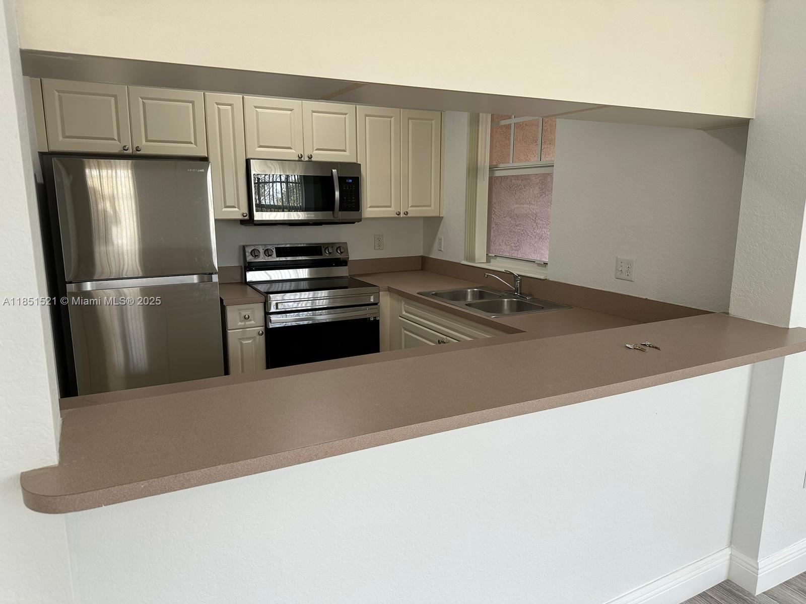 Property photo # 4