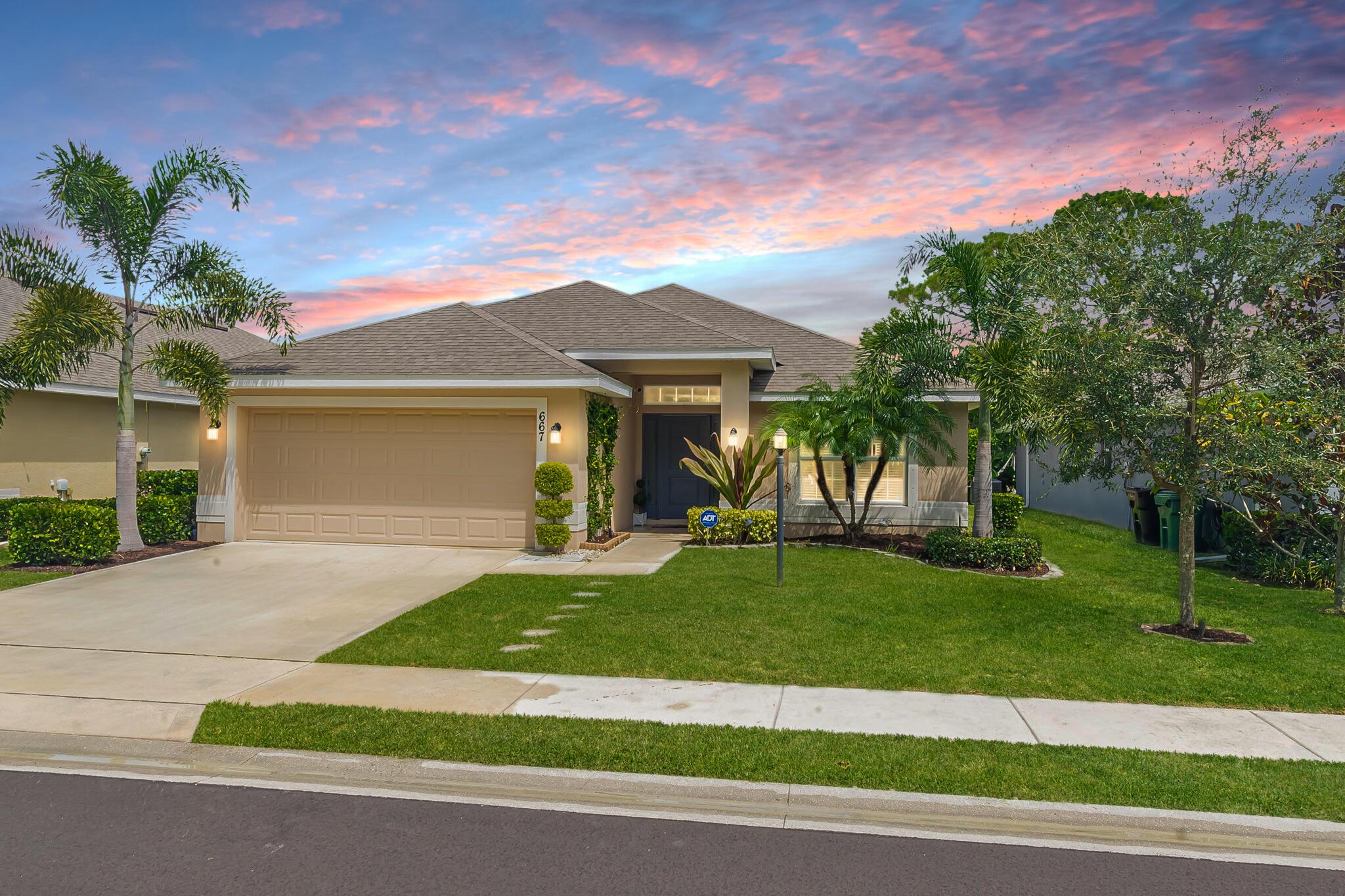 Homes for sale in Port St. Lucie, FL | 667 Ne Turtleback Trail, Port St. Lucie, FL 34983 | MLS# R11112499