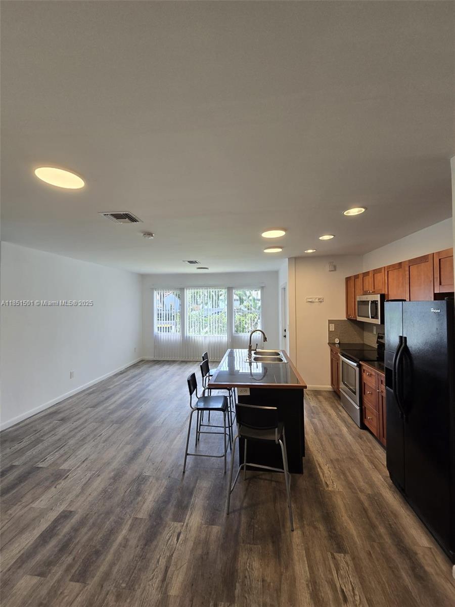 Property photo # 8