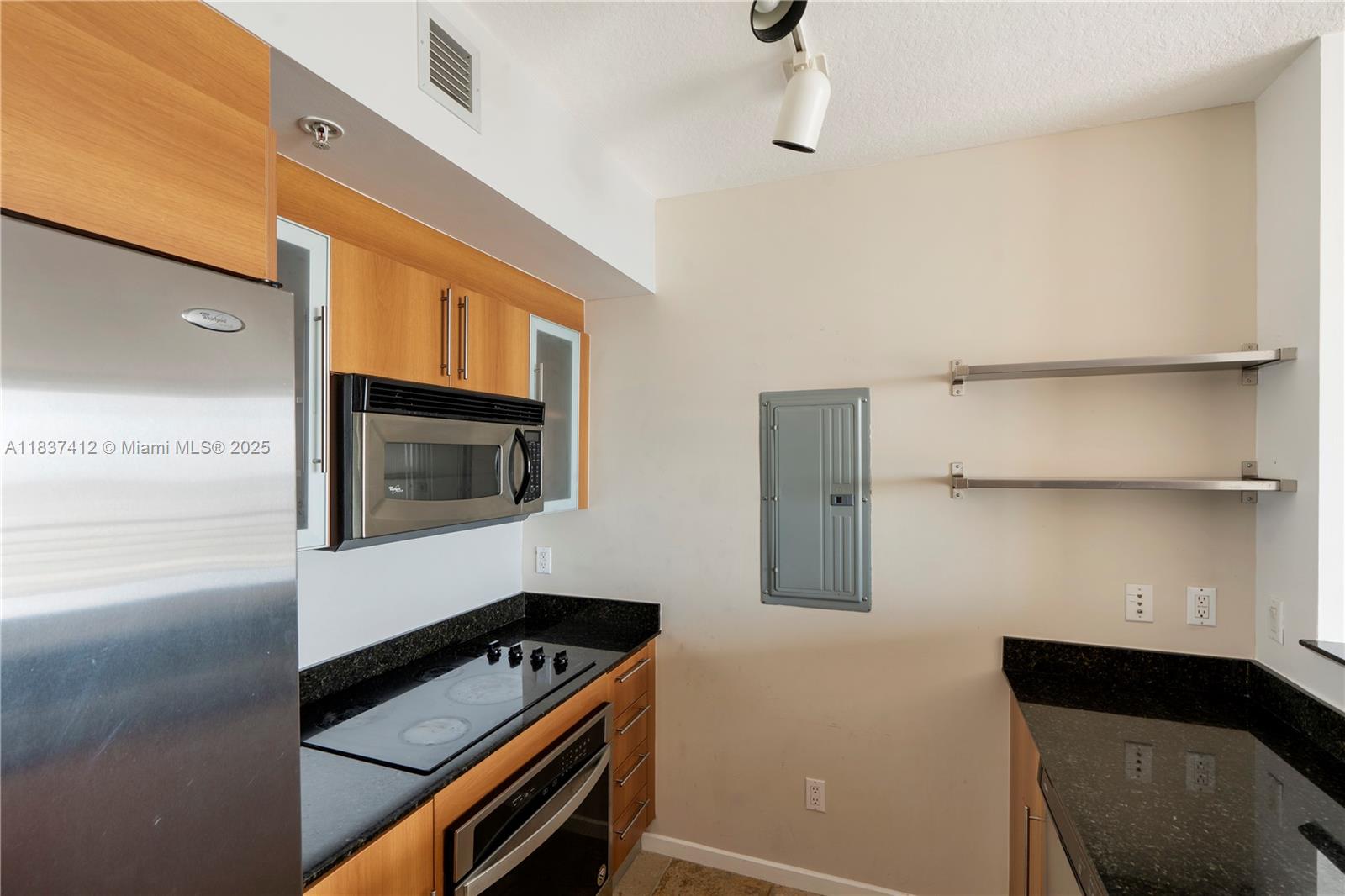 325 S Biscayne Blvd #3322, Miami FL 33131