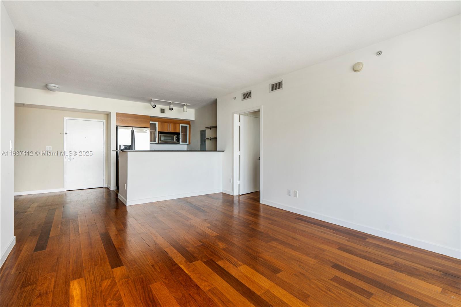 325 S Biscayne Blvd #3322, Miami FL 33131