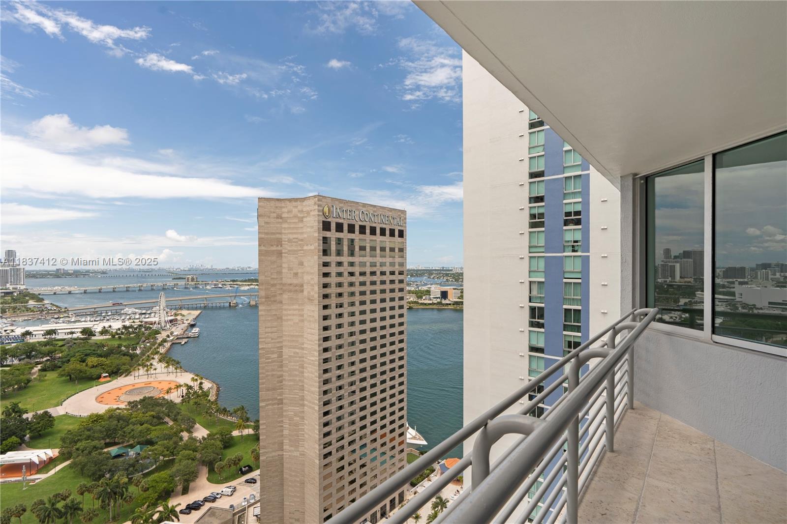 325 S Biscayne Blvd #3322, Miami FL 33131