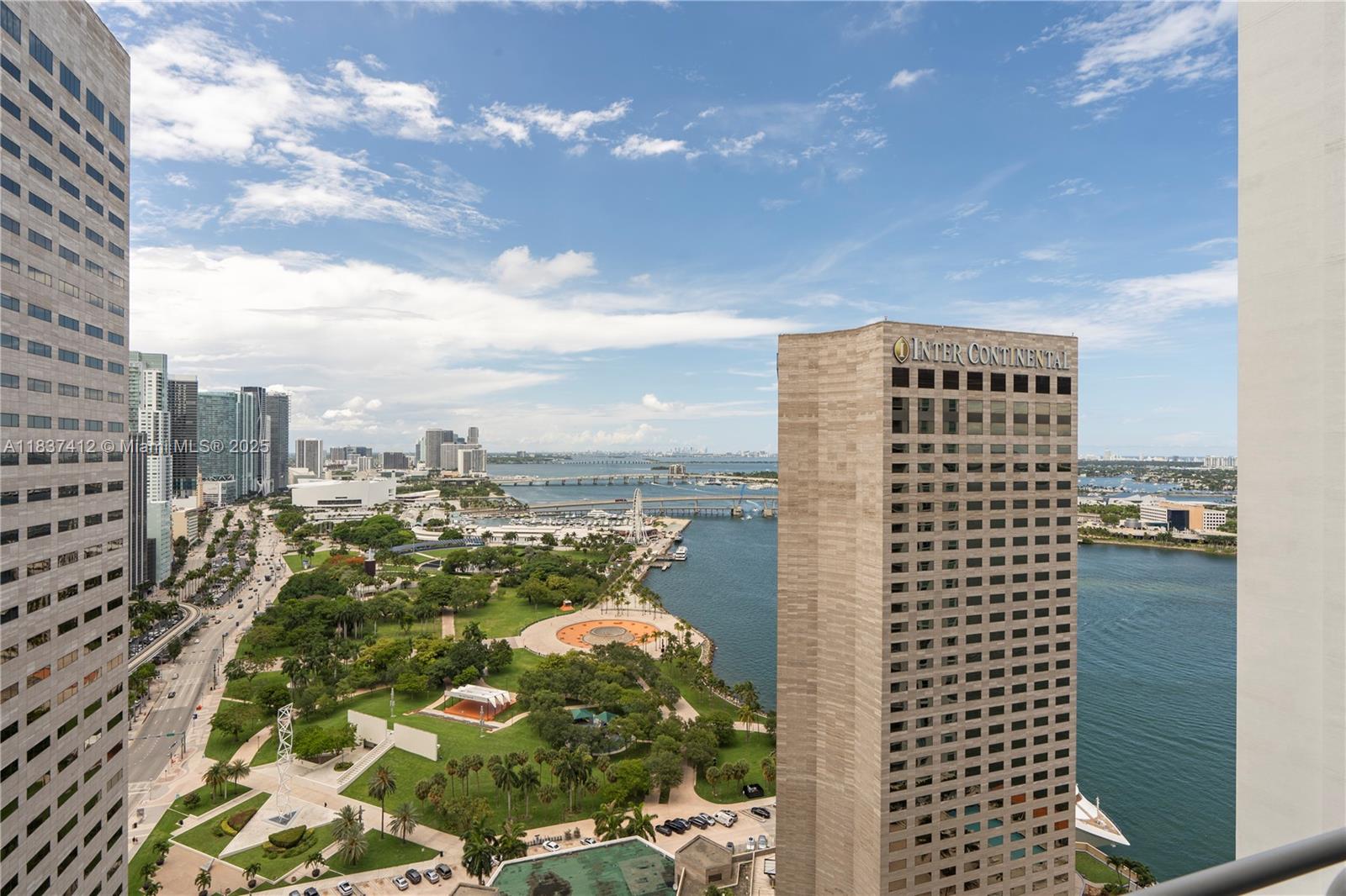 325 S Biscayne Blvd #3322, Miami FL 33131