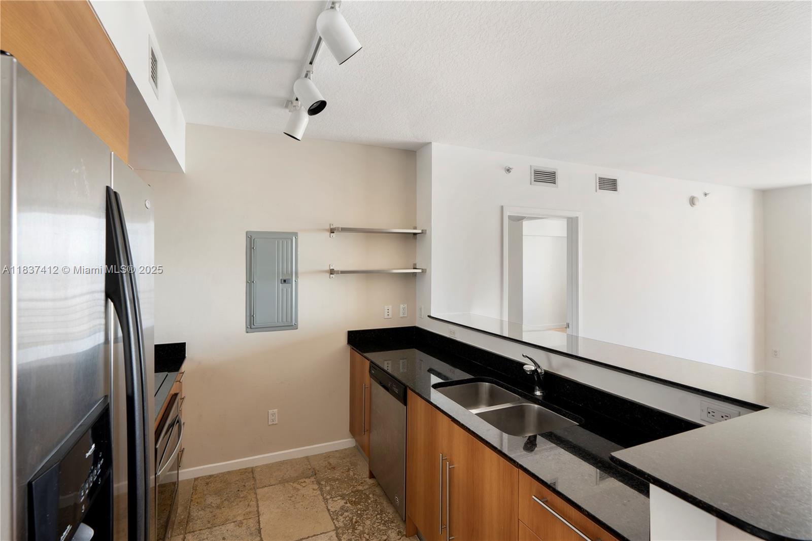 325 S Biscayne Blvd #3322, Miami FL 33131