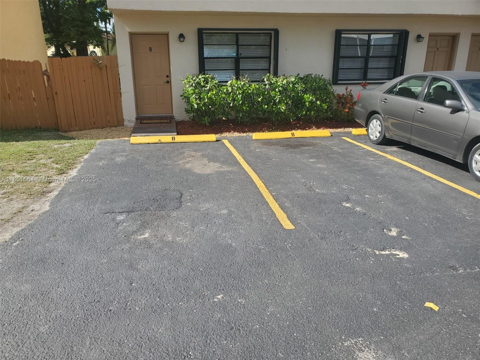 Property photo # 9