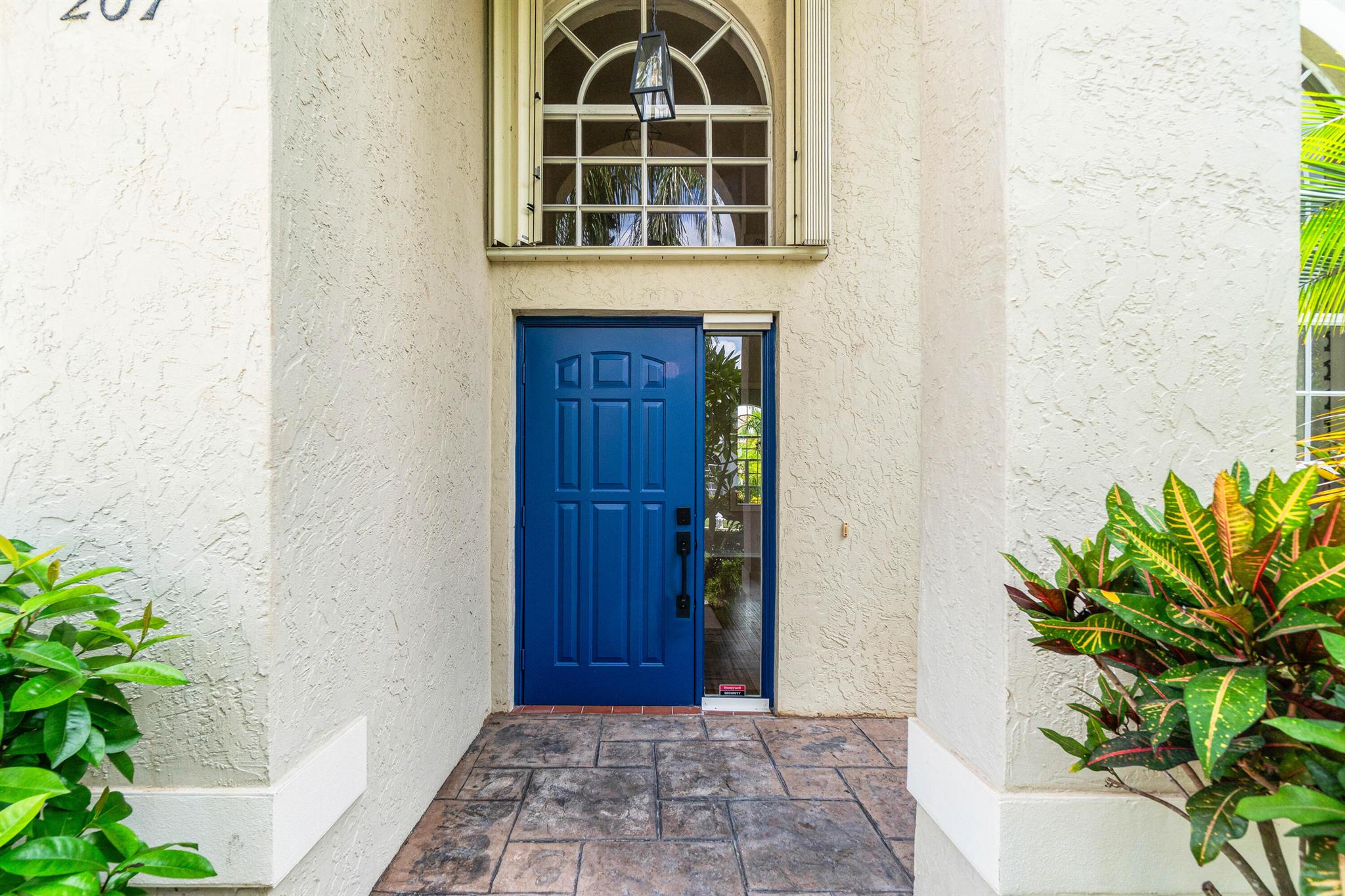Image to showcase the property located at 207 Pennock Trace Drive