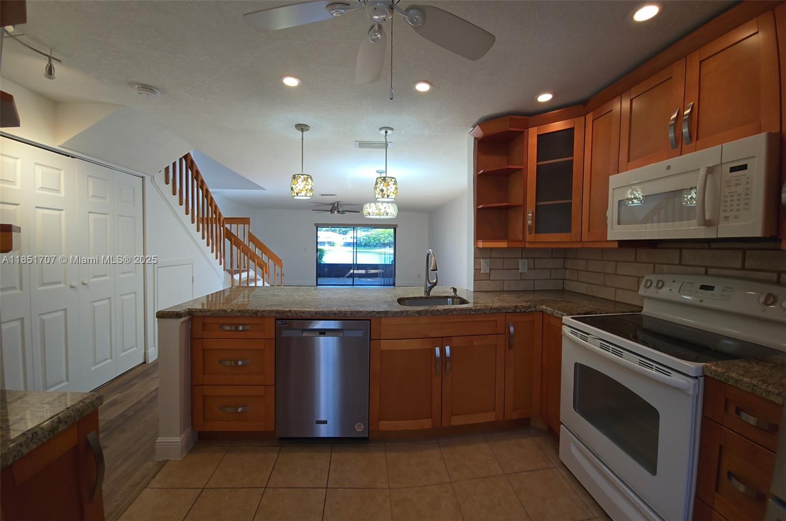 Property photo # 7