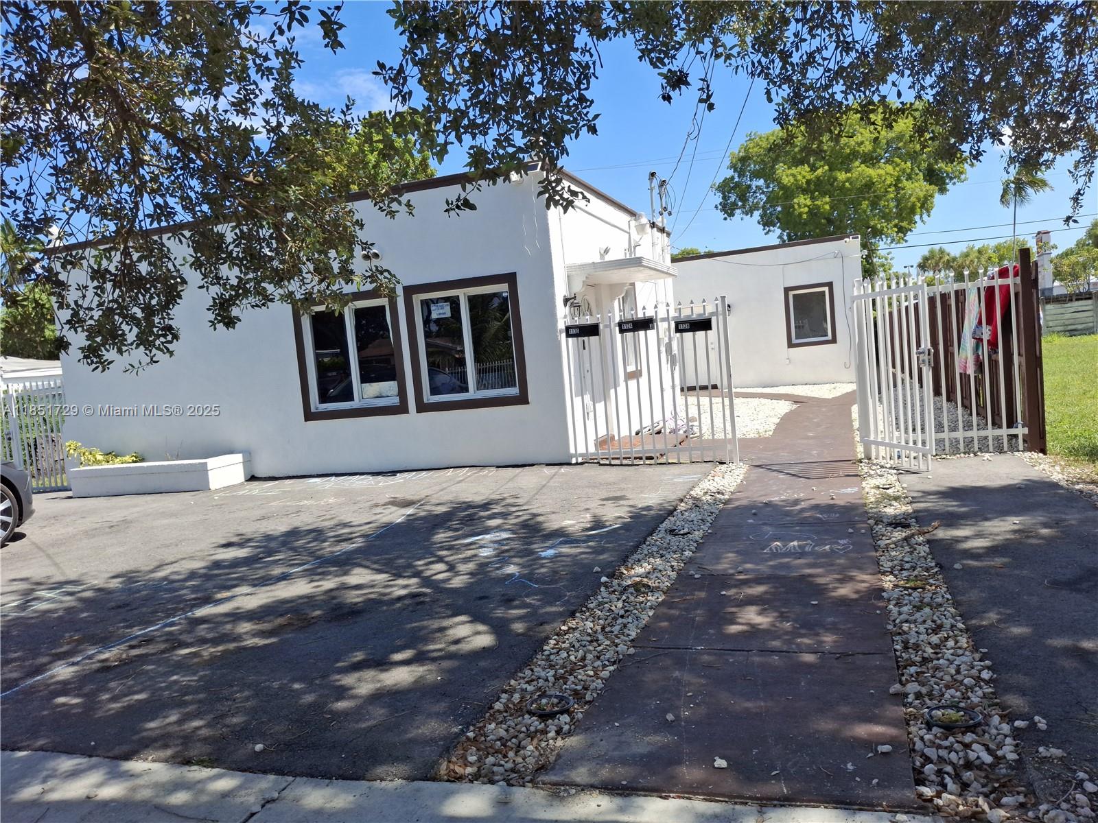 Property photo # 0