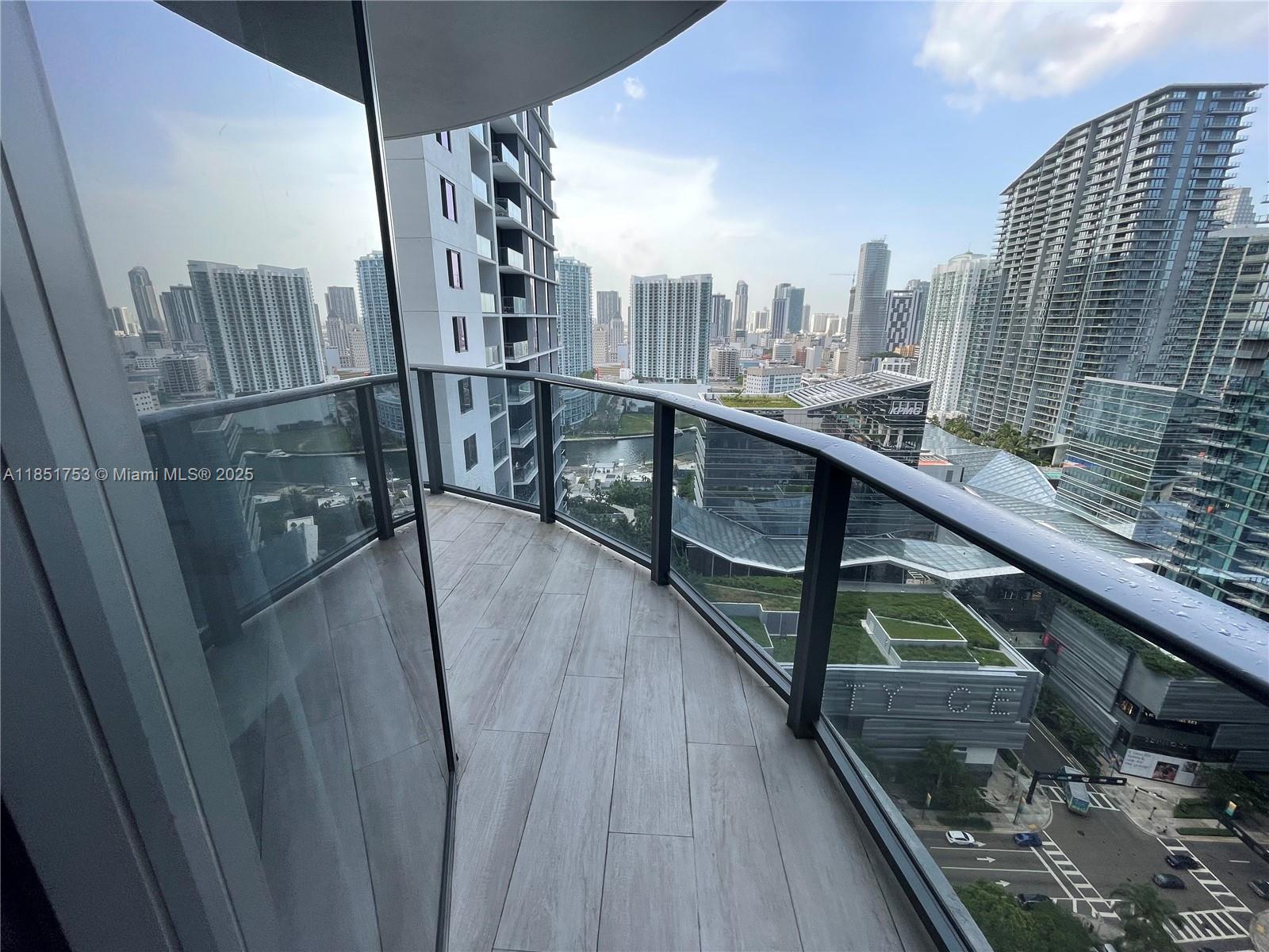 Apartamento en Alquiler en Miami, FL