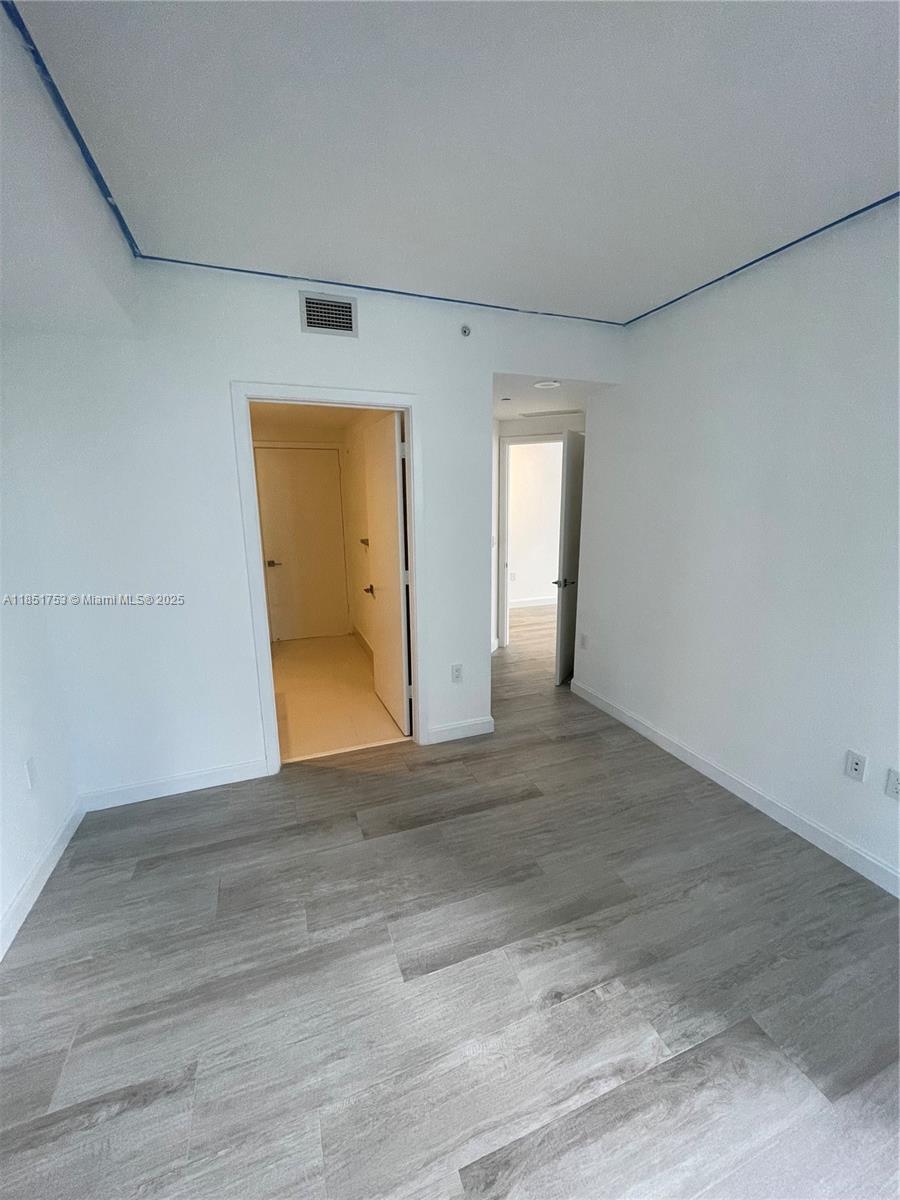55 SW 9th St #2601, Miami FL 33130