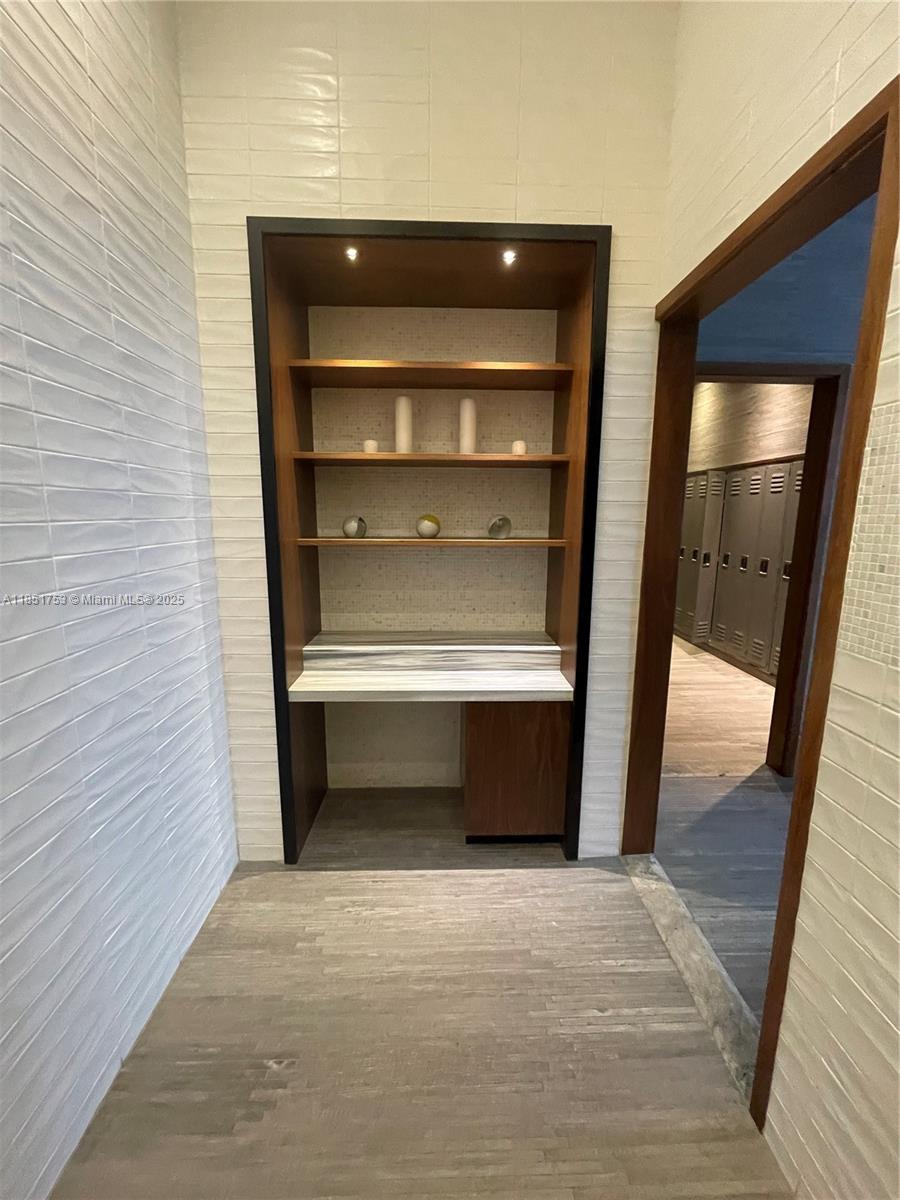55 SW 9th St #2601, Miami FL 33130