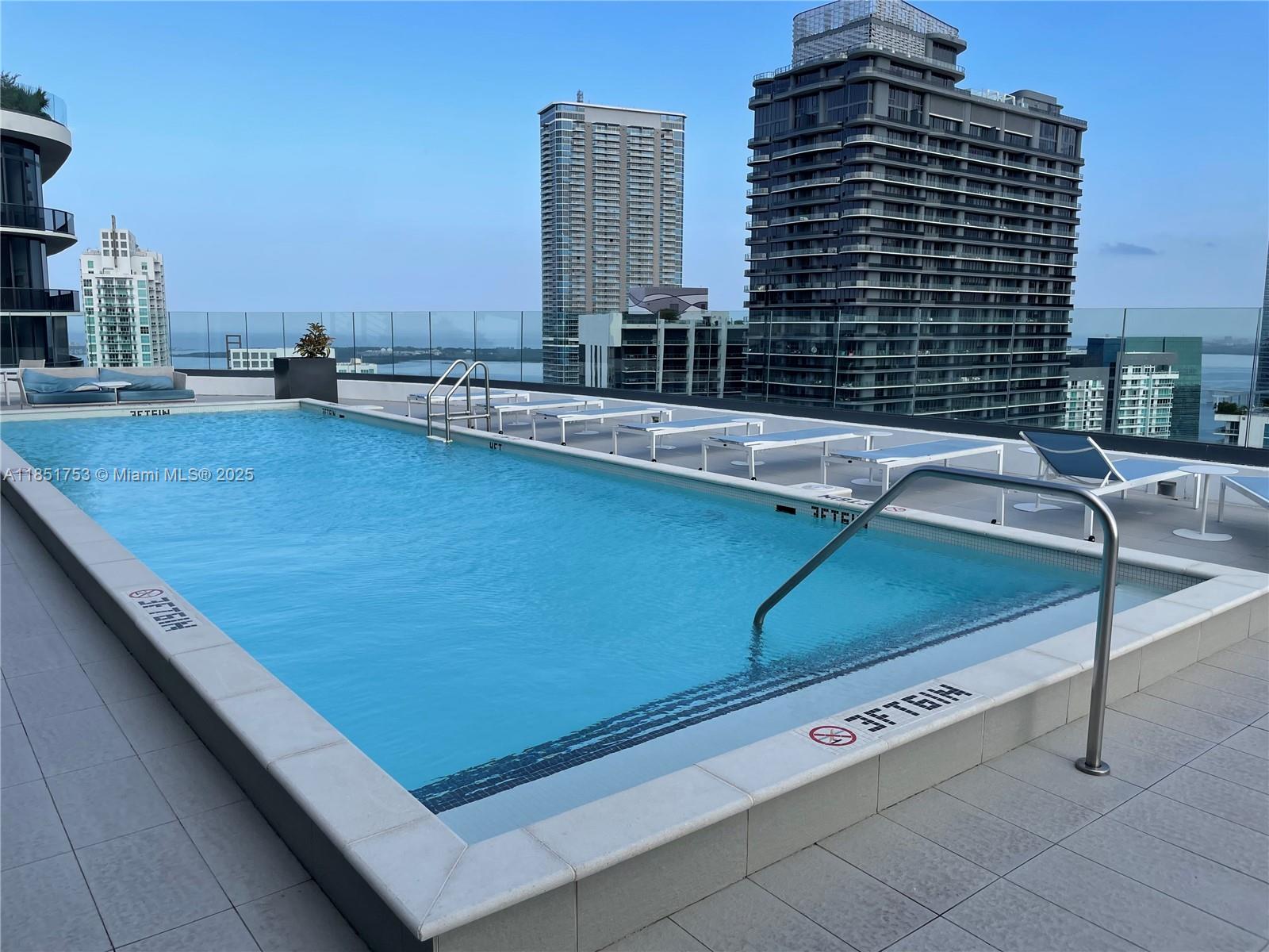 55 SW 9th St #2601, Miami FL 33130