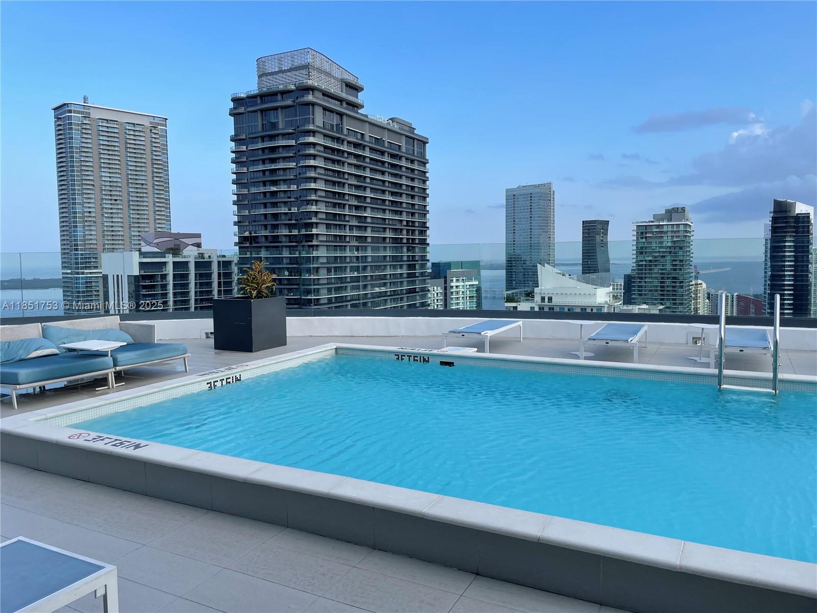 55 SW 9th St #2601, Miami FL 33130