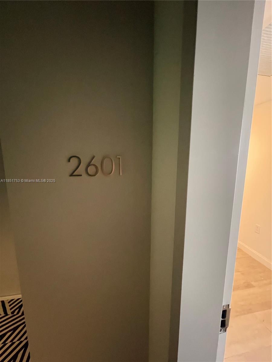 55 SW 9th St #2601, Miami FL 33130