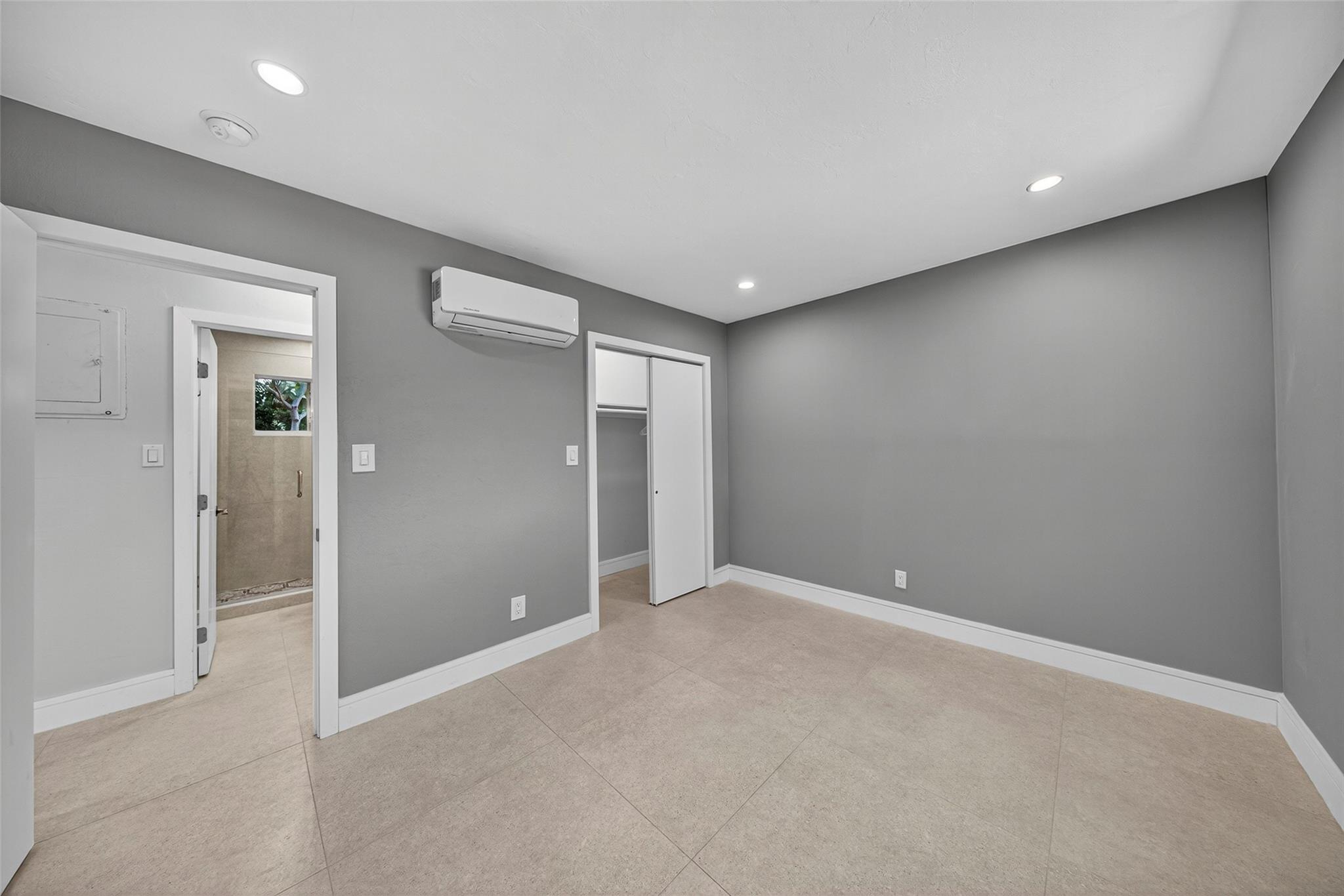 301 NE 15th Street
