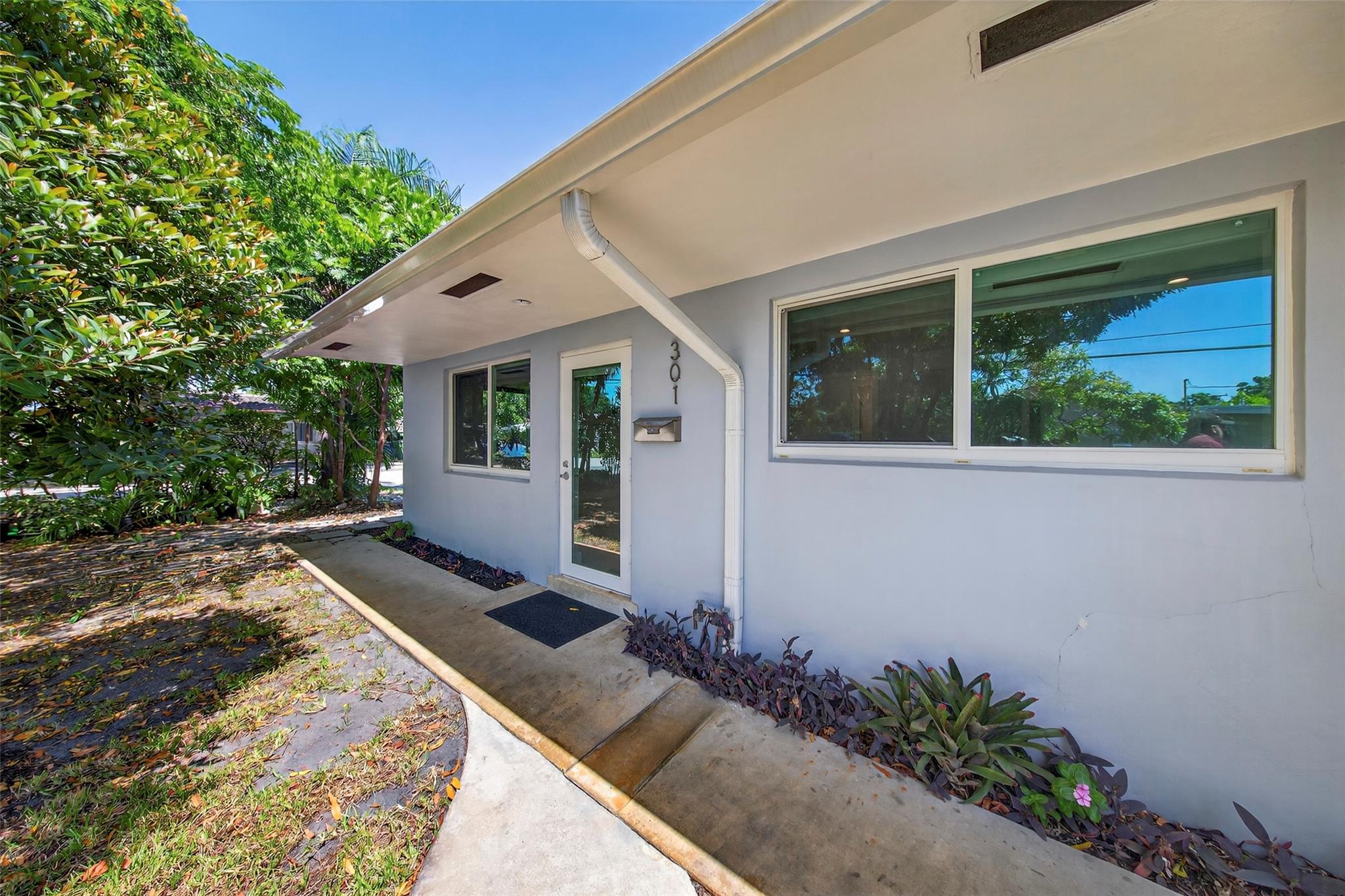 301 NE 15th Street