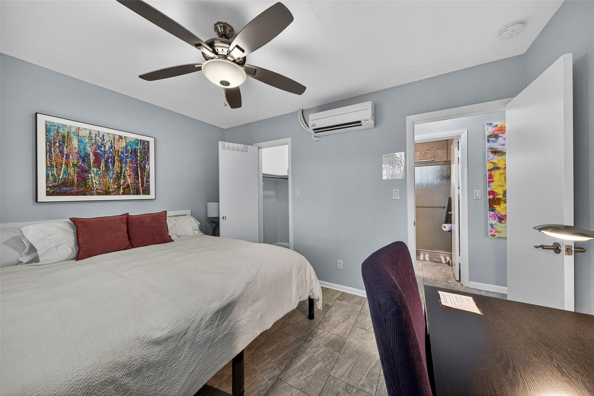 305 NE 15th Street