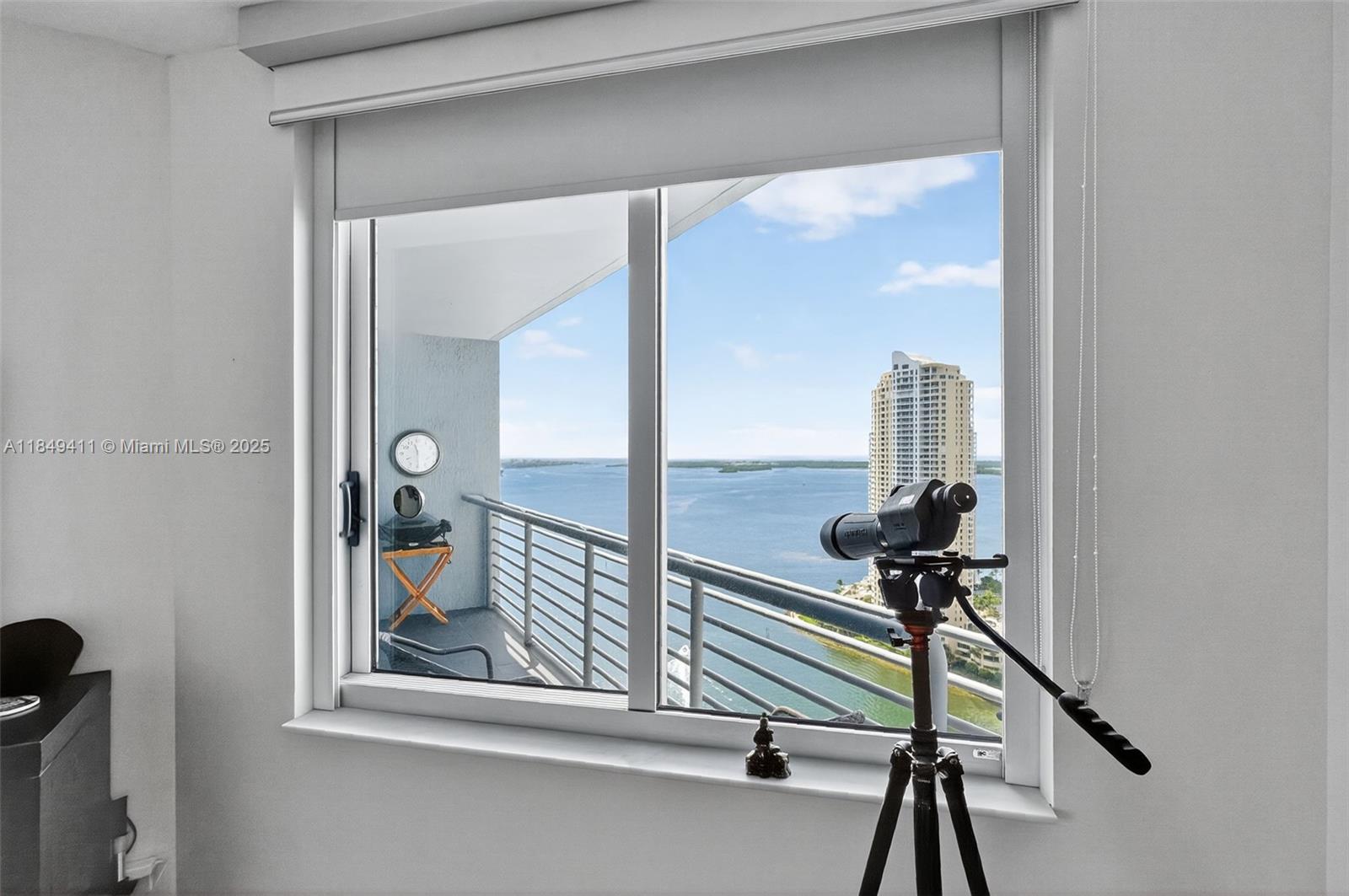 335 S Biscayne Blvd #3501, Miami FL 33131