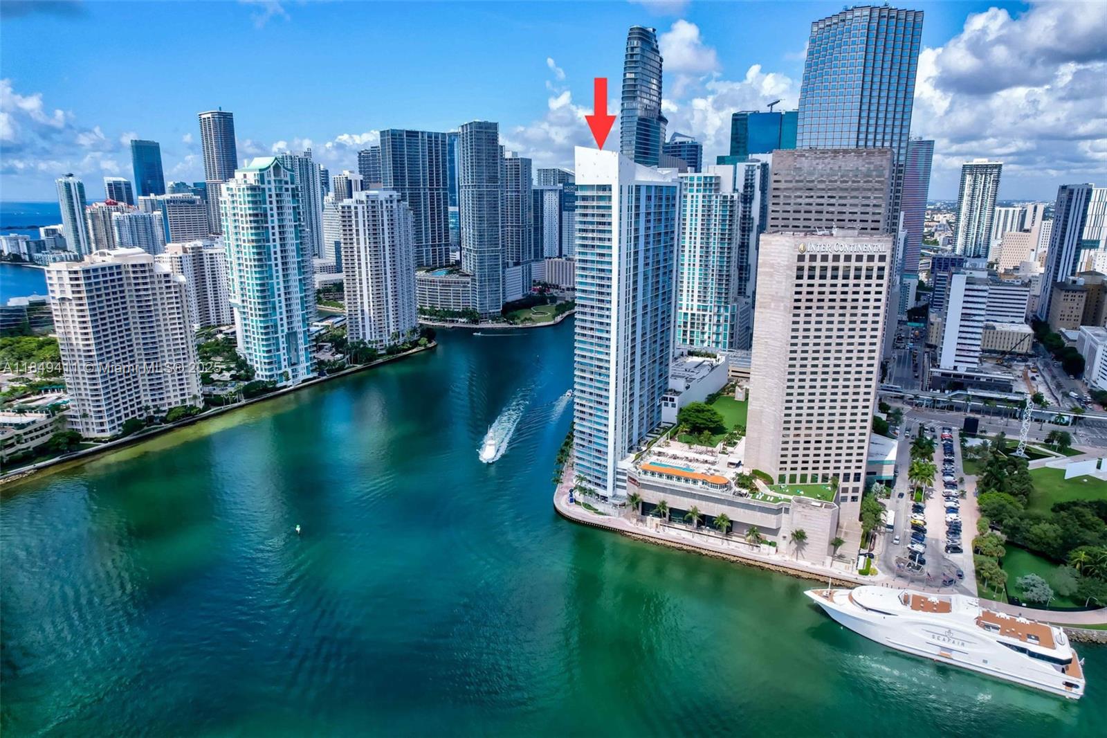 335 S Biscayne Blvd #3501, Miami FL 33131