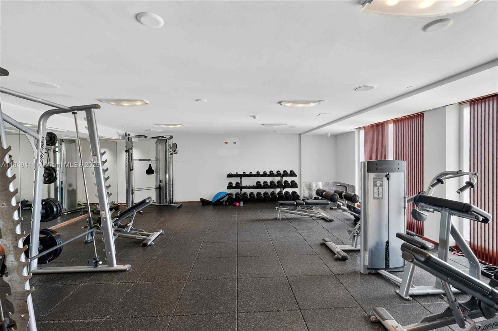 335 S Biscayne Blvd #3501, Miami FL 33131